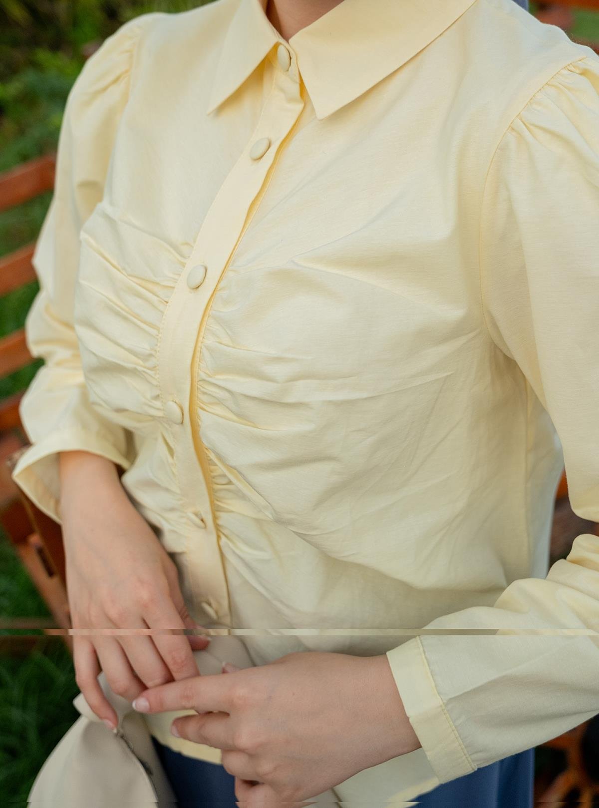 Büzgü Detay Poplin Gömlek Sarı