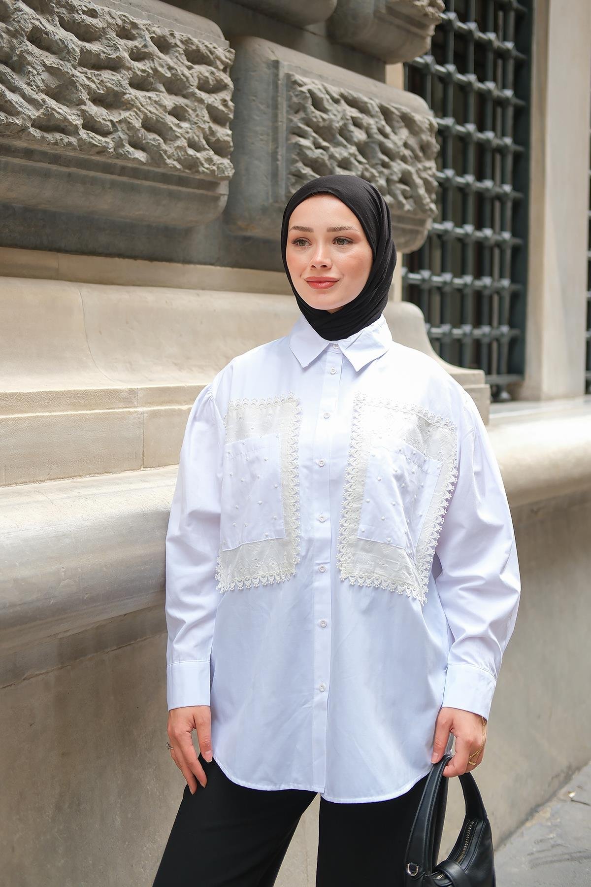 Cep Brode Detaylı Gömlek Beyaz