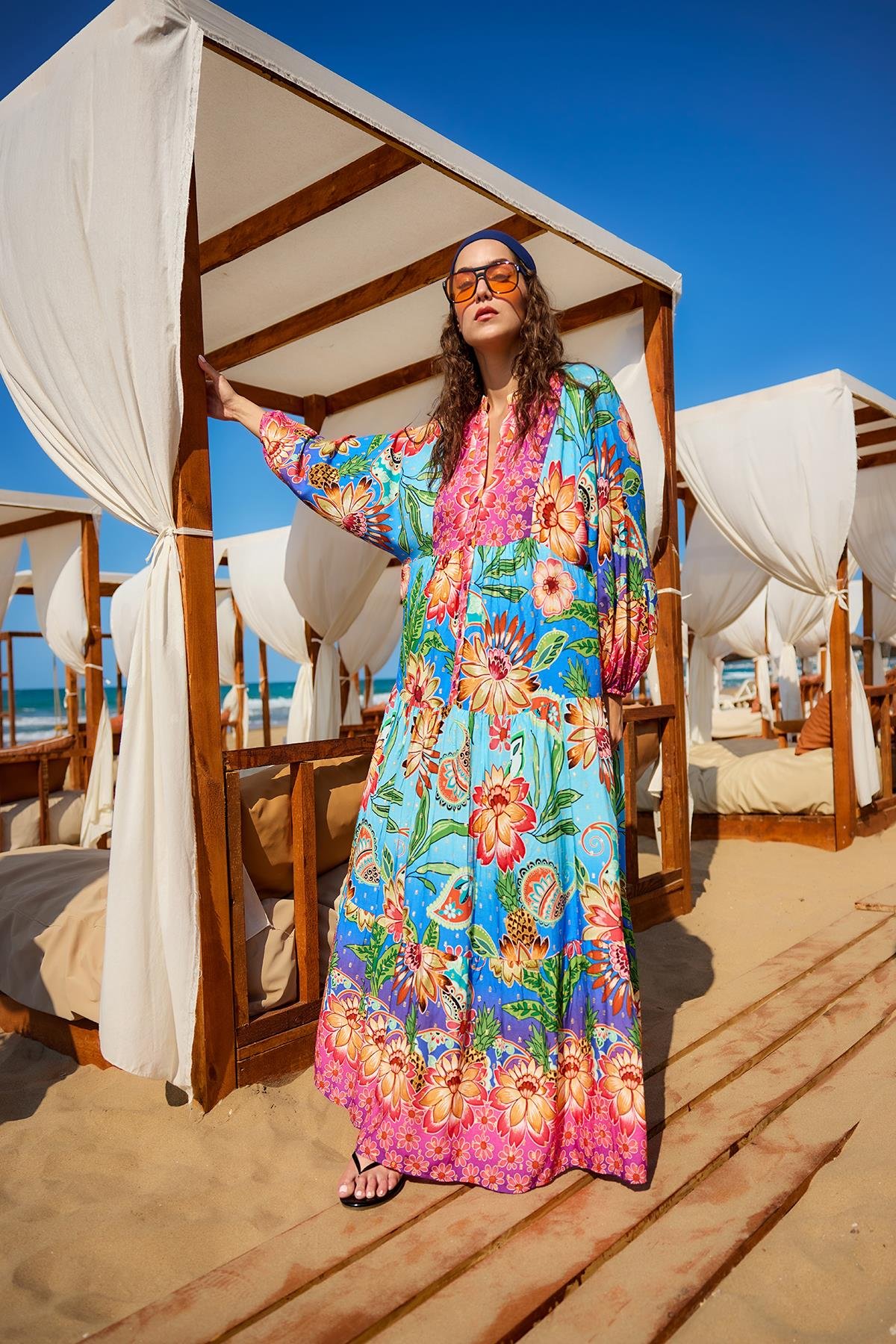 Çicek Desenli Elbise Mavi