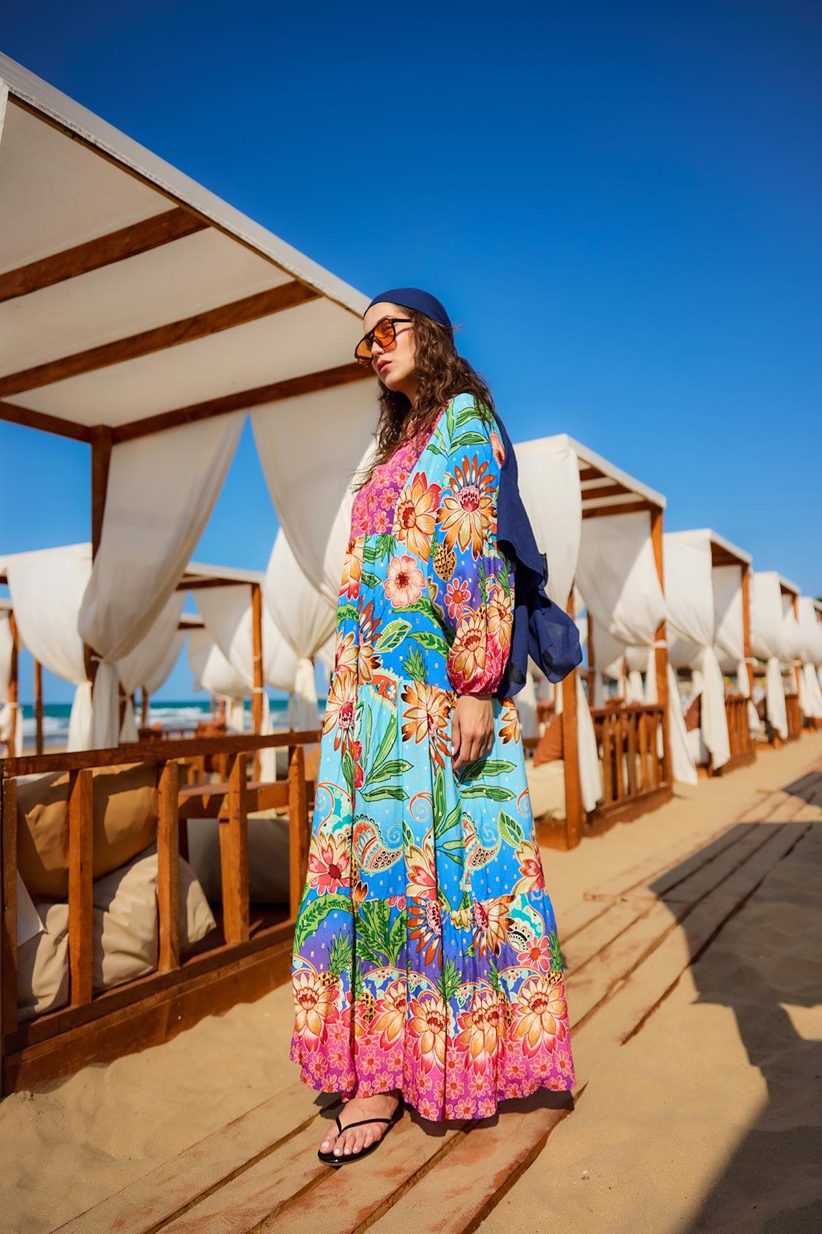 Çicek Desenli Elbise Mavi