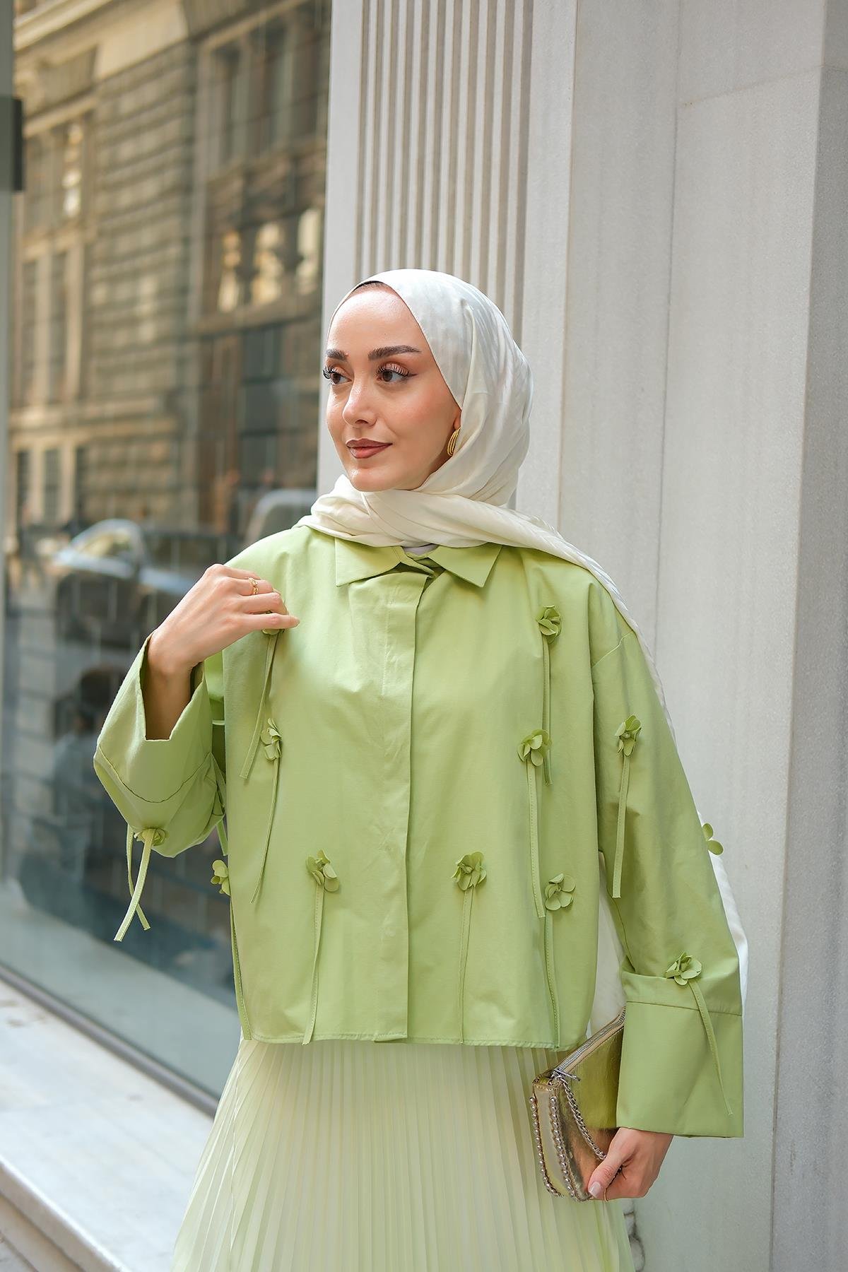 Çicek Desenli Gömlek Fıstık Yeşil