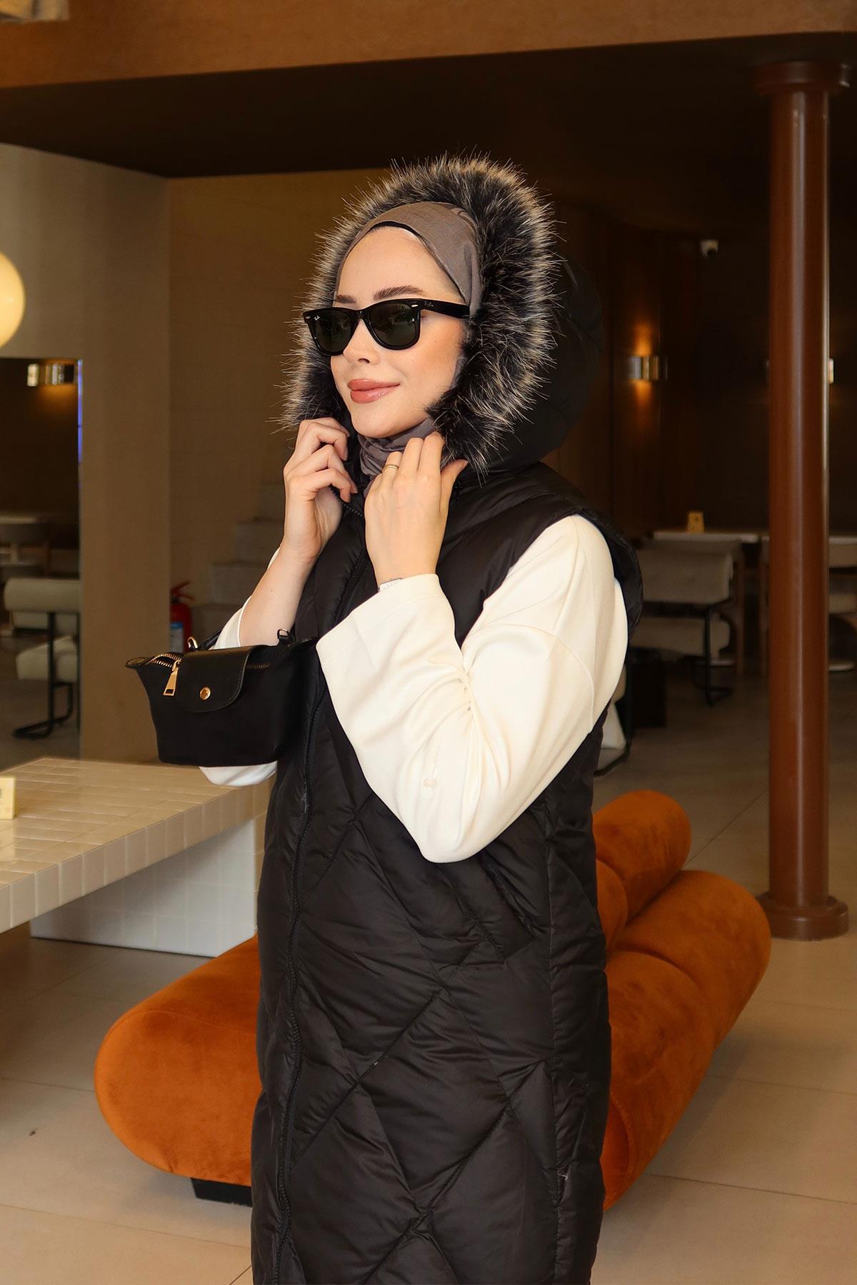 Çift Cepli Kapüşonlu Yelek Siyah