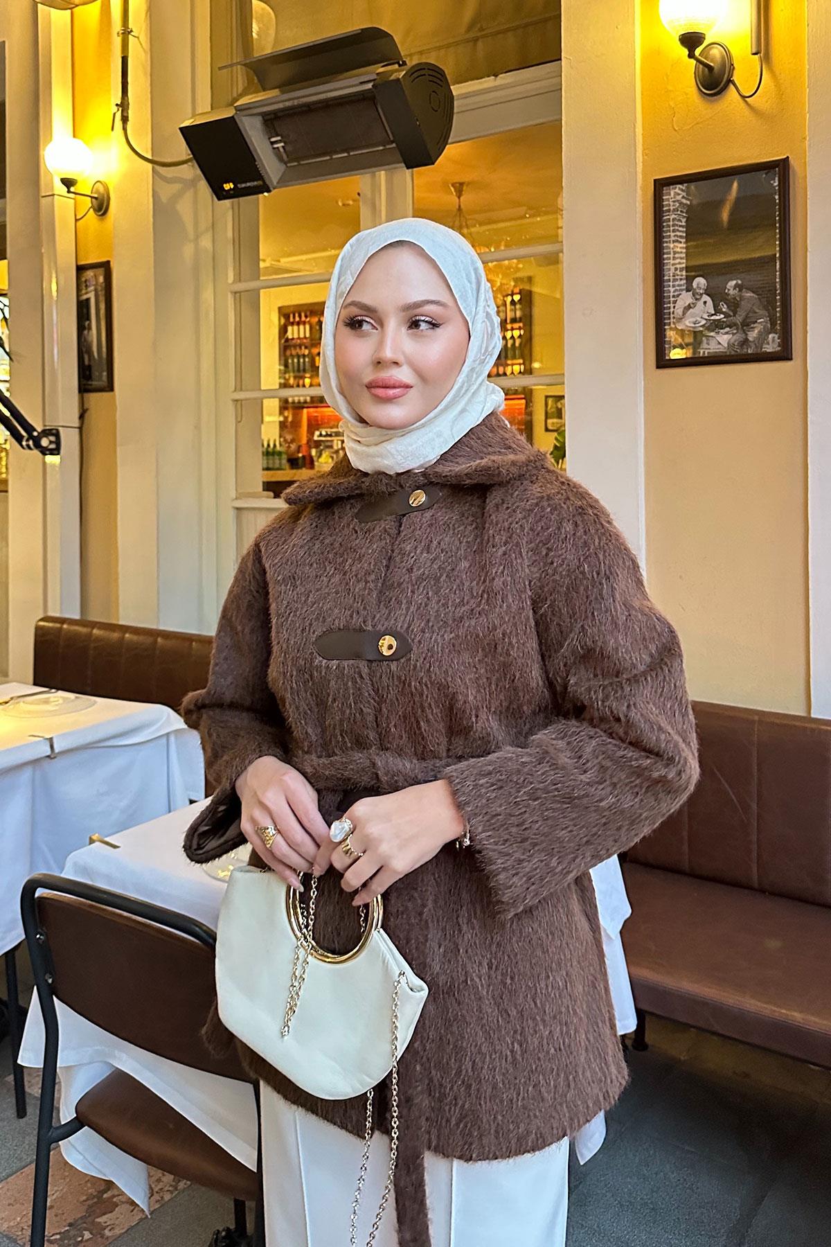 Çıtçıt Detay Bel Bağlamalı Kaban Kahverengi