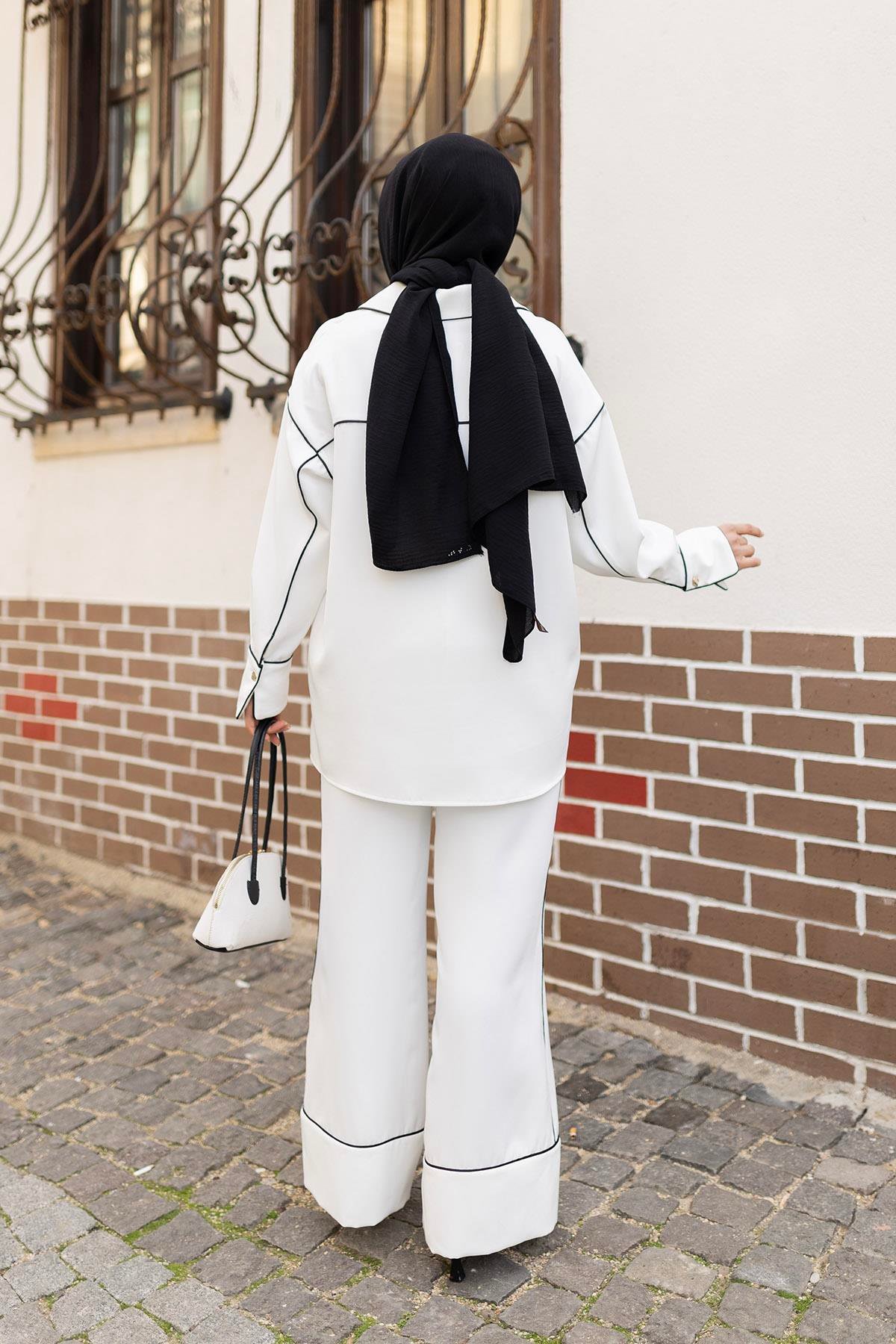 Çizgi Detay İkili Takım Beyaz