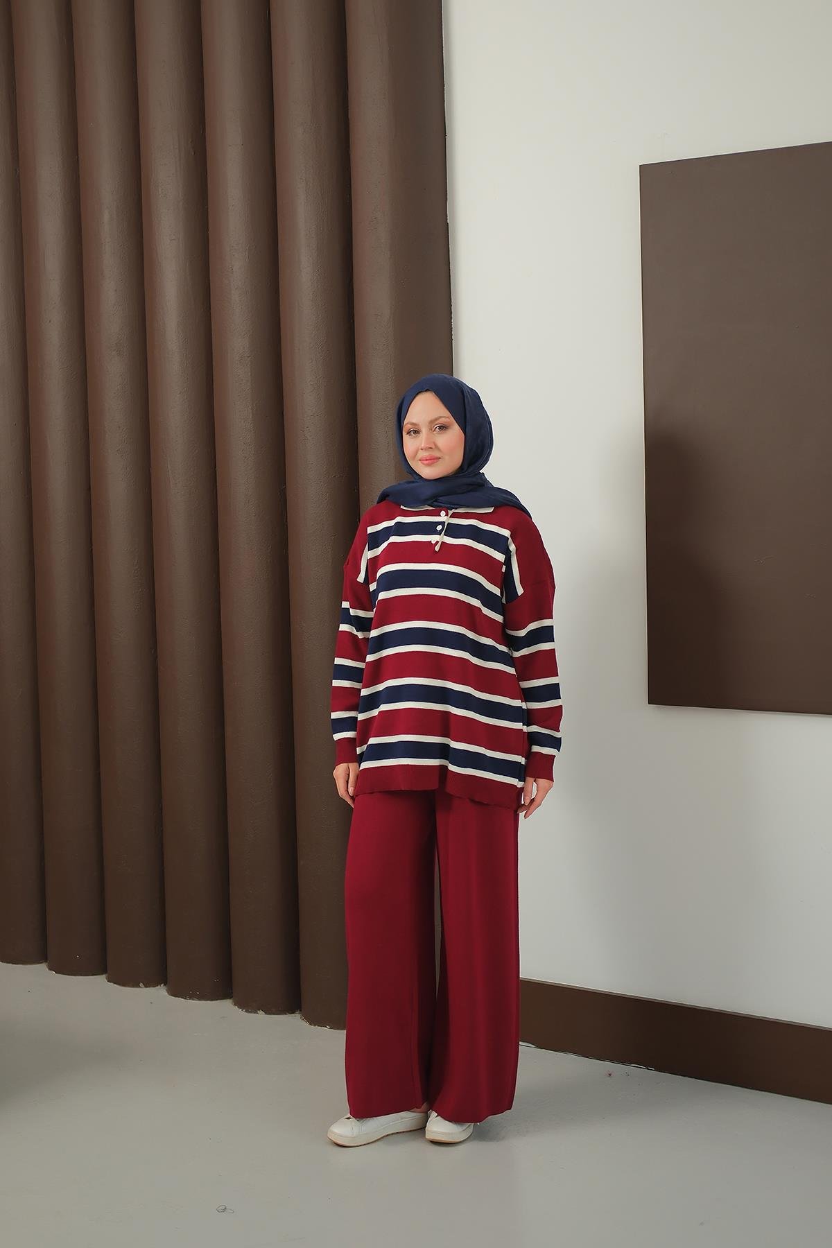 Çizgi Düğme Detay Takım Bordo