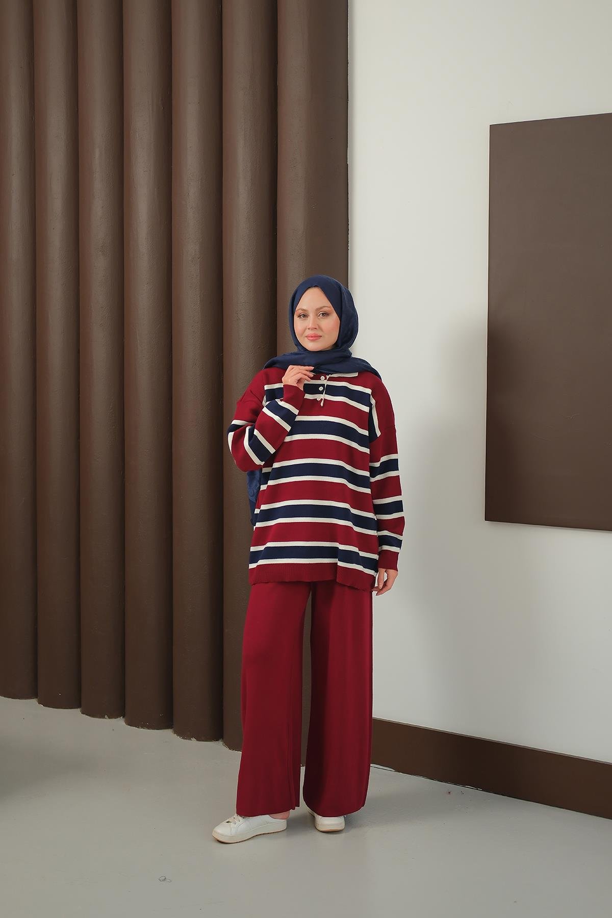 Çizgi Düğme Detay Takım Bordo