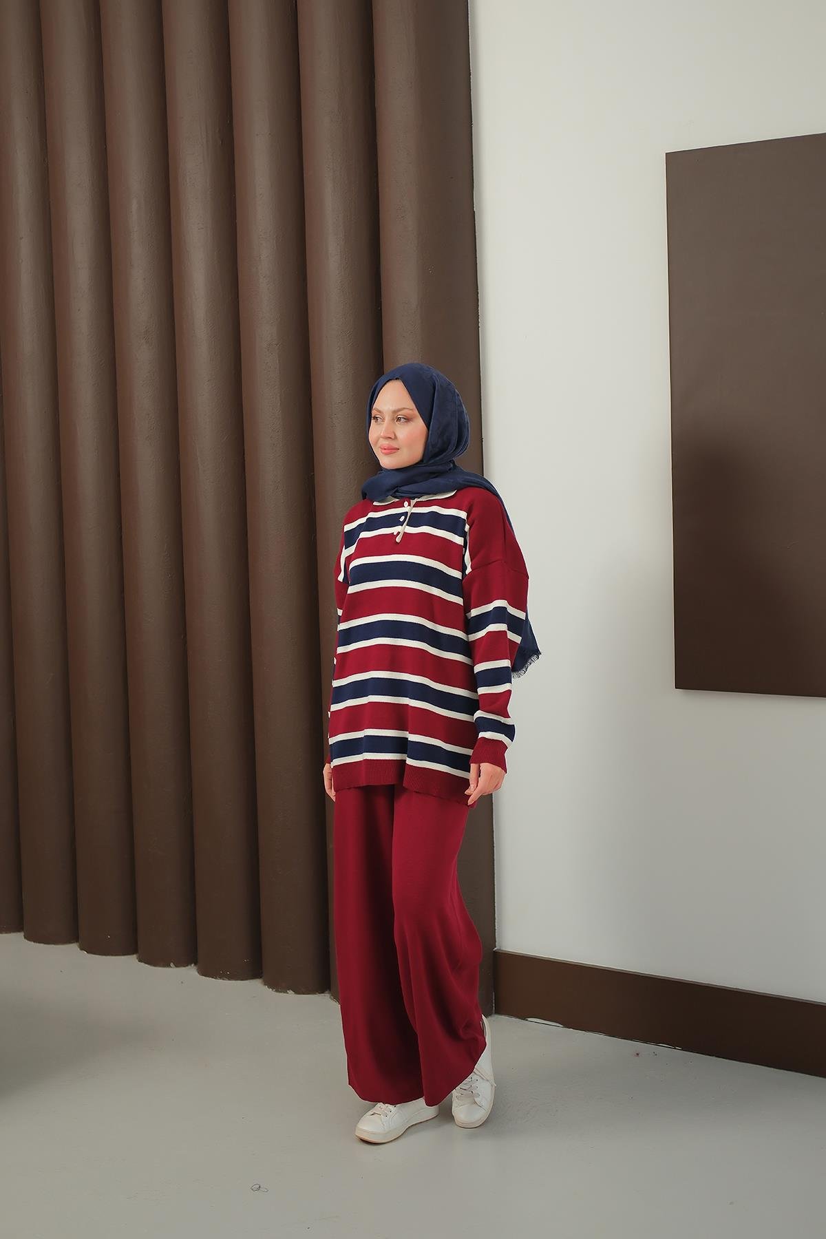 Çizgi Düğme Detay Takım Bordo