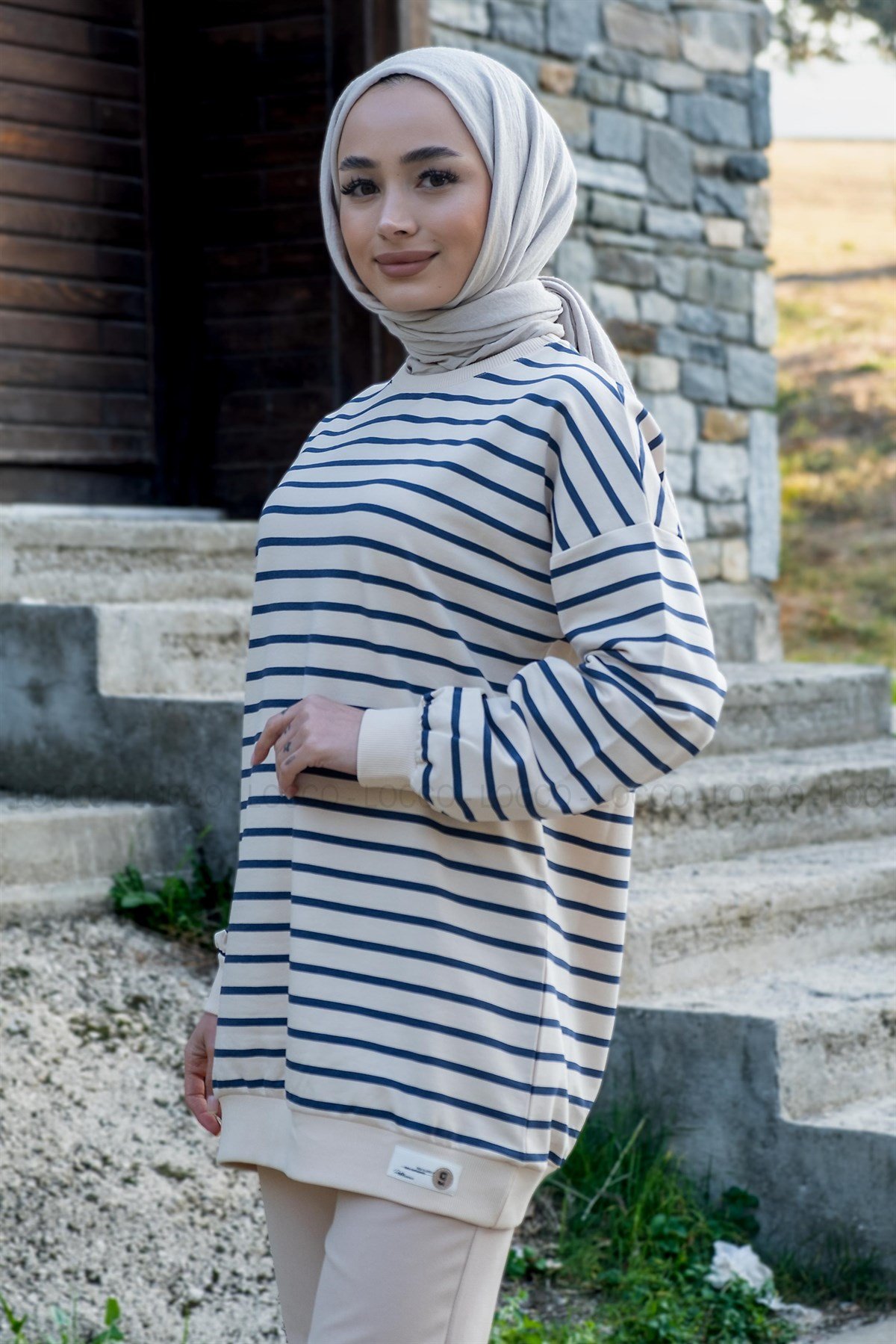 Uygun Fiyatlı CIZGILI SWEAT LACIVERT | Loccomoda.com 