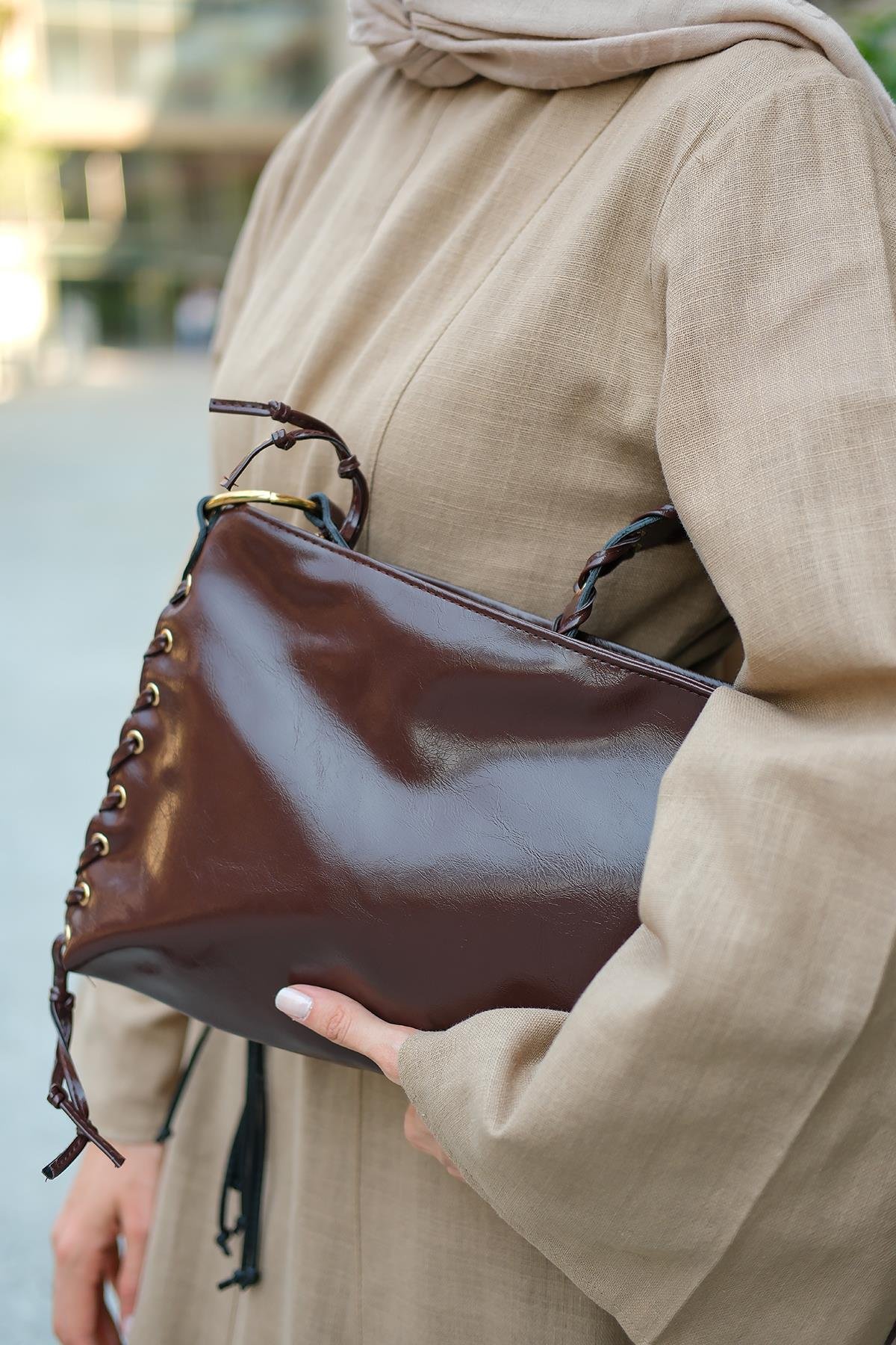 Çoban Dikişli Çanta Kahverengi