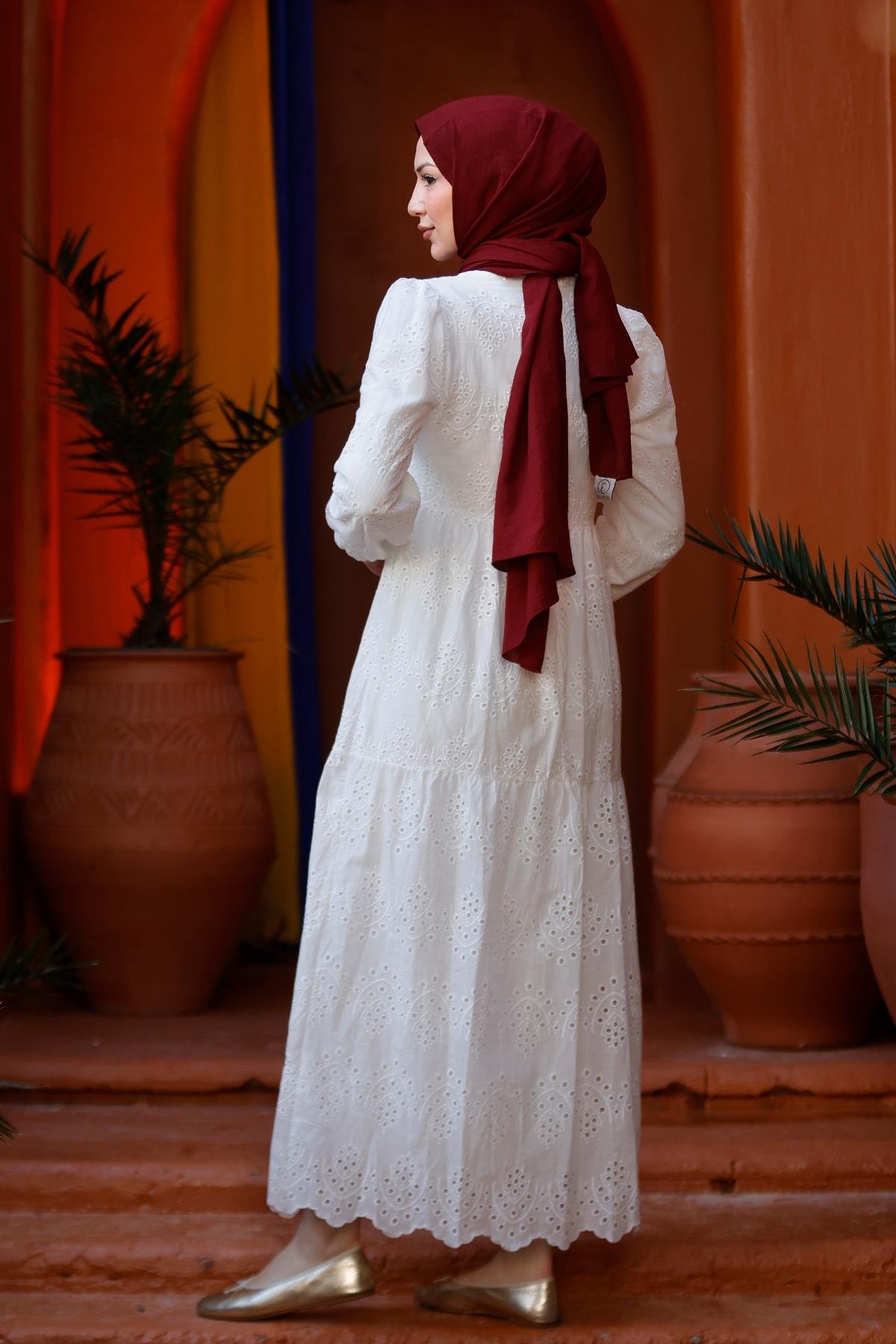 DANTEL DETAYLI ELBISE BEYAZ