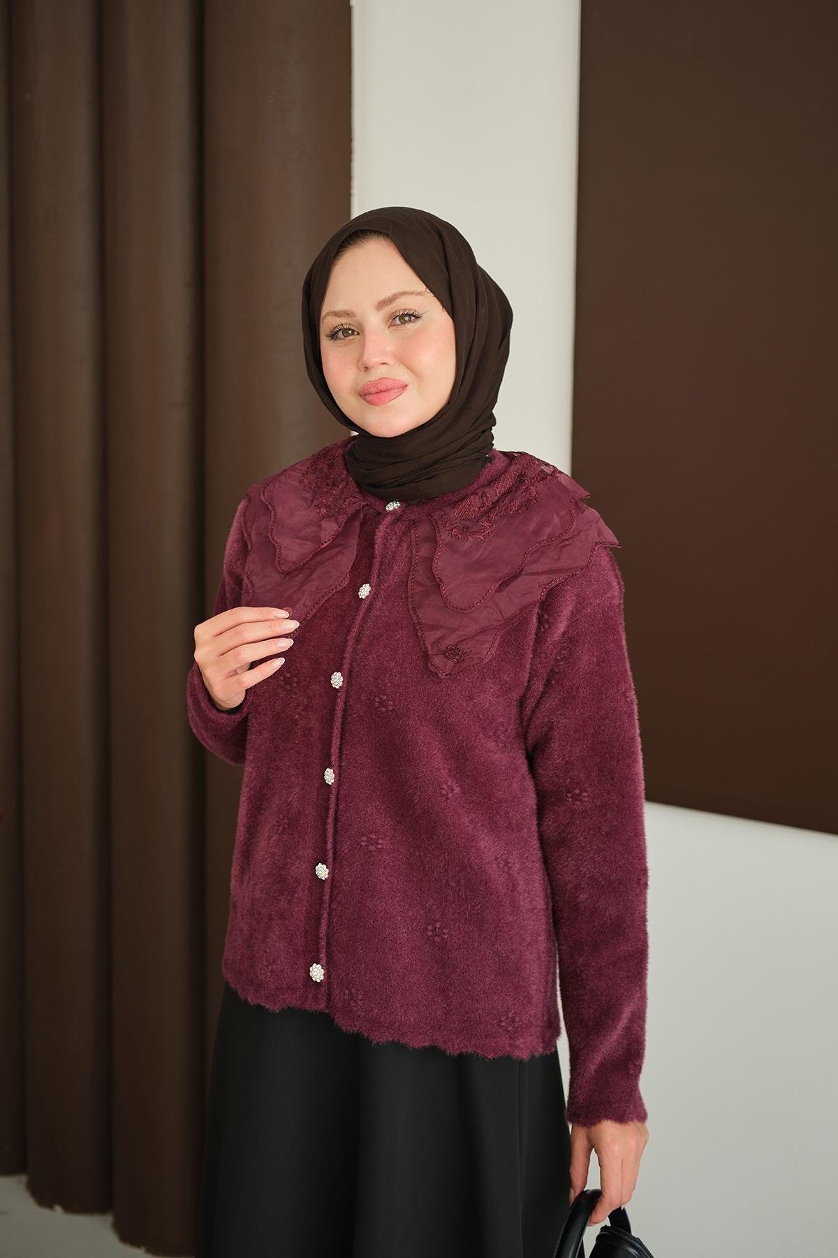 Dantel Yaka Püsküllü Hırka Bordo