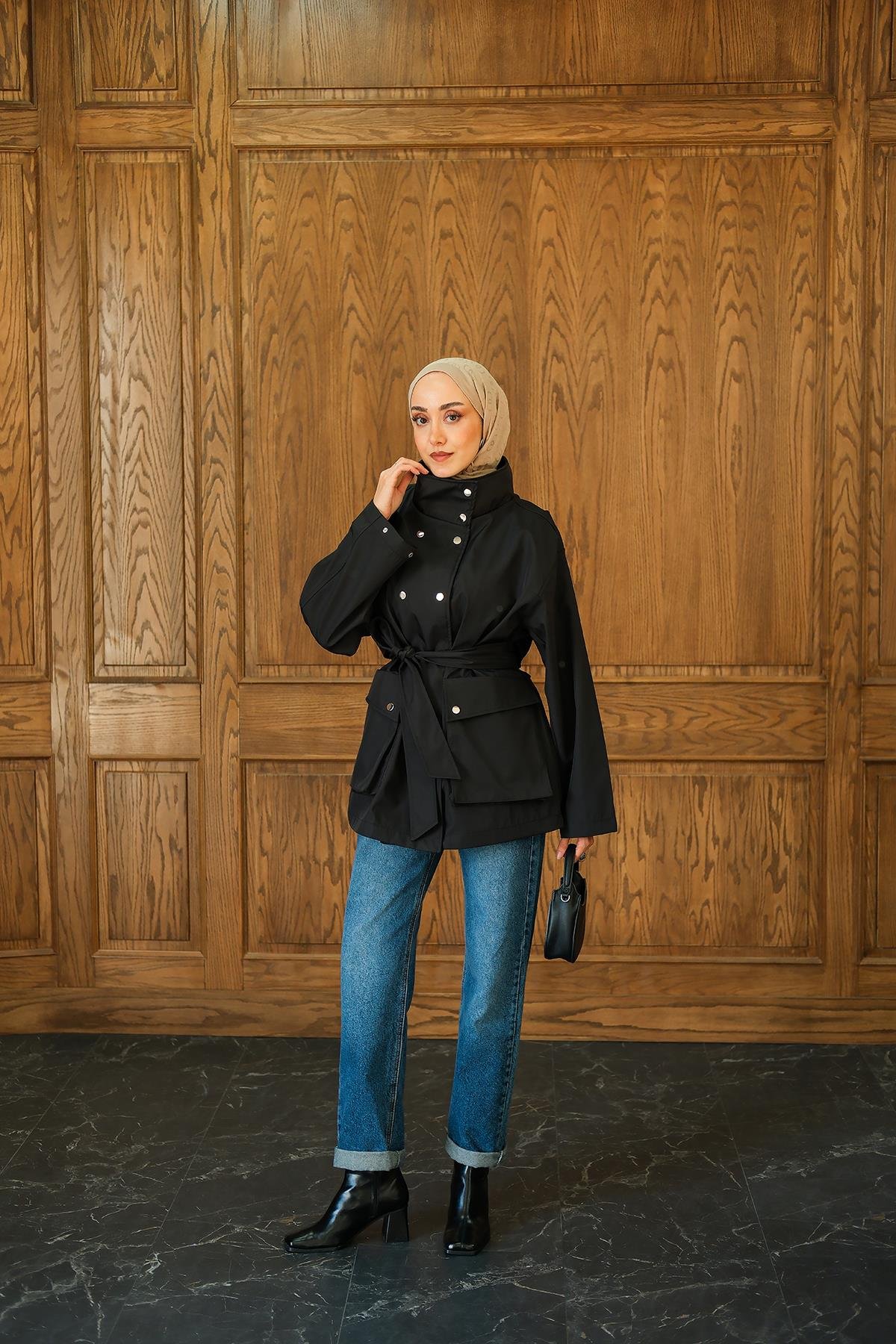 Deri Görünümlü Kısa Trenç Siyah