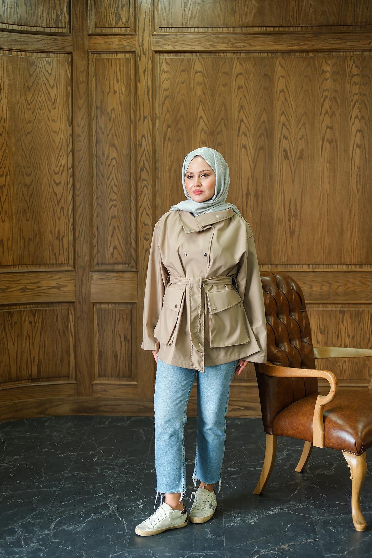 Deri Görünümlü Kısa Trenç Vizon