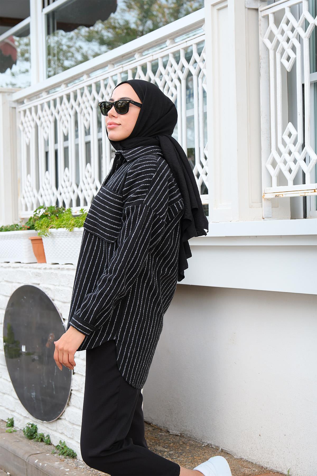 Dik Çizgili Cepli Gömlek Siyah