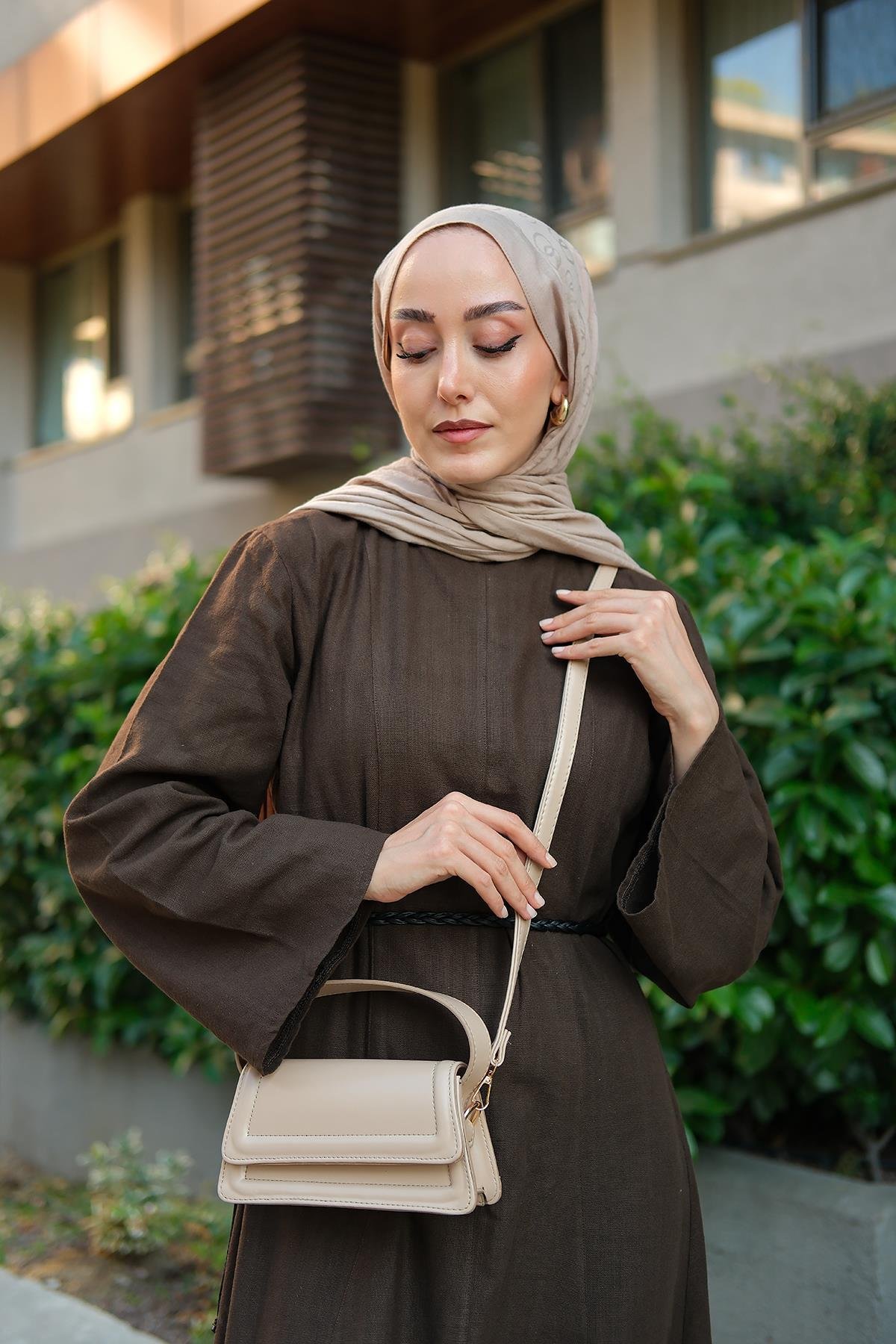 Dikdörtgen El Çanta Krem