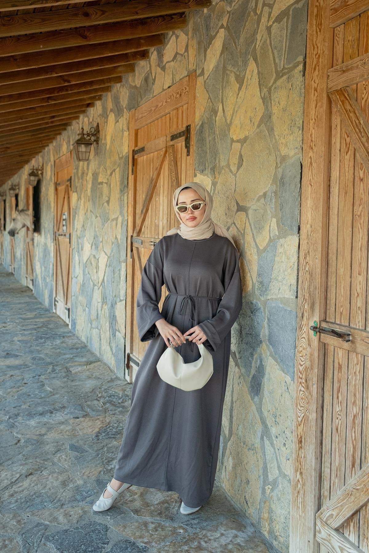 Dikiş Detay Bağlamalı Elbise Gri