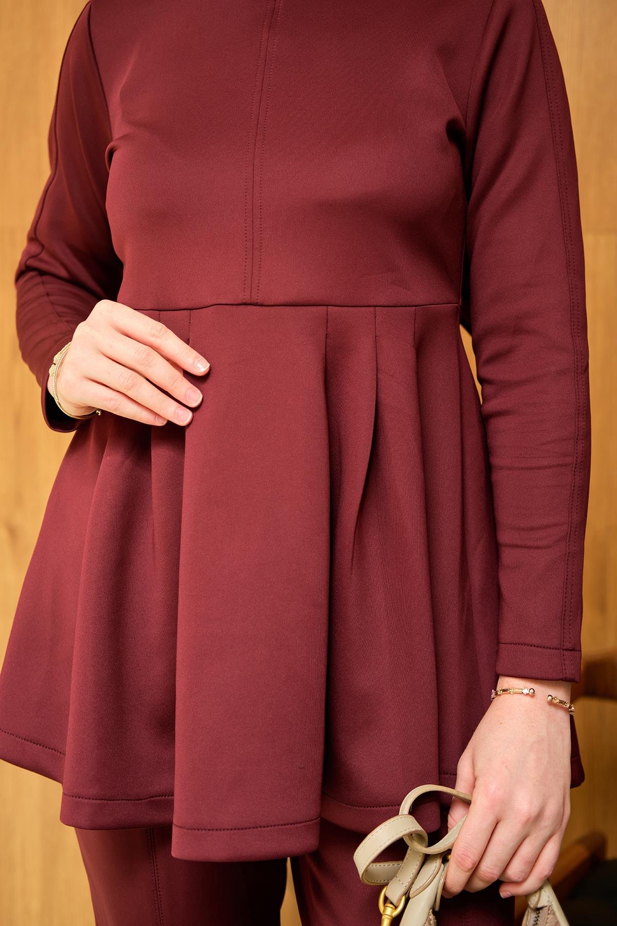 Dikiş Detaylı Pileli Takım Bordo
