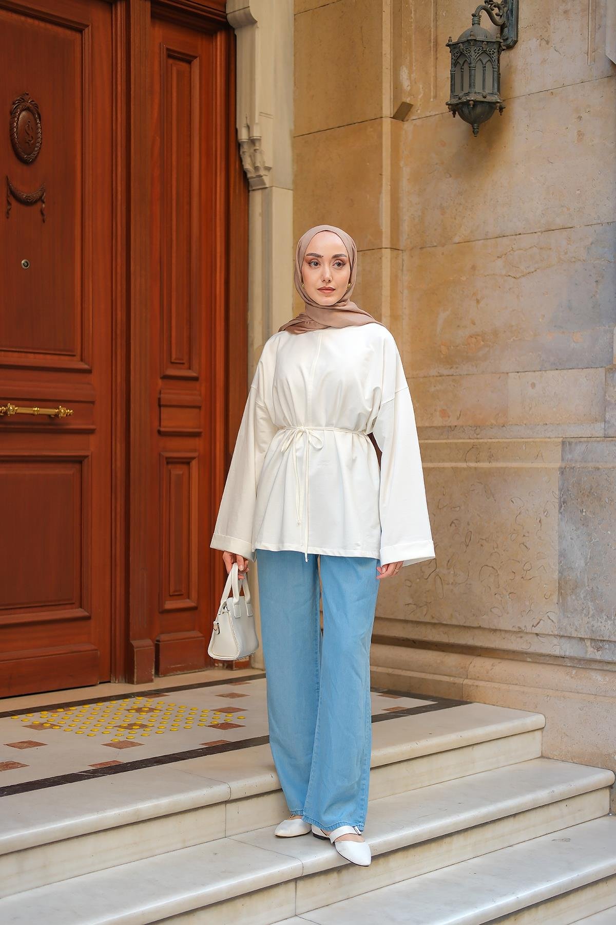 Dikiş Detaylı Yırtmaçlı Tunik Ekru