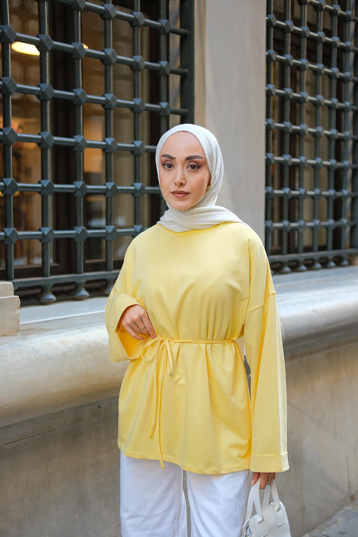 Dikiş Detaylı Yırtmaçlı Tunik Sarı