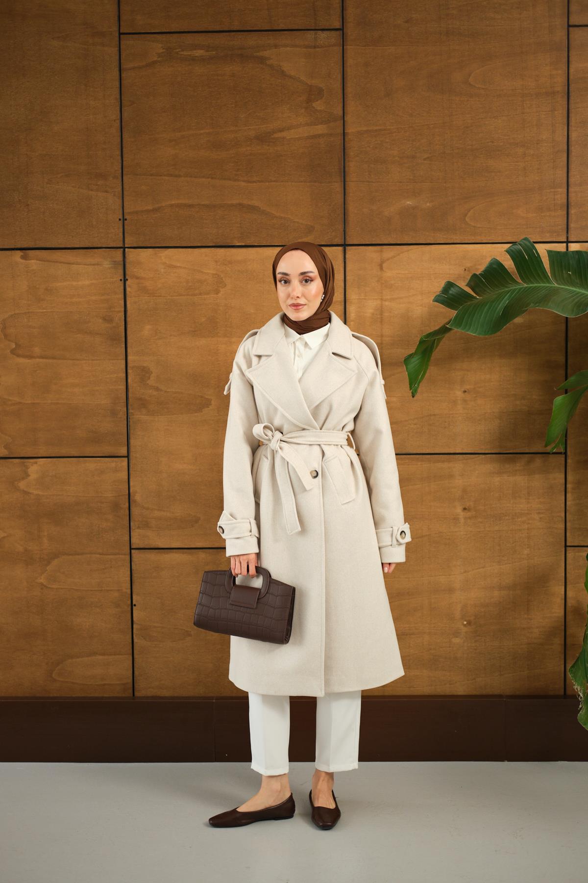 Düğme Detay Bel Bağlamalı Kaban Krem