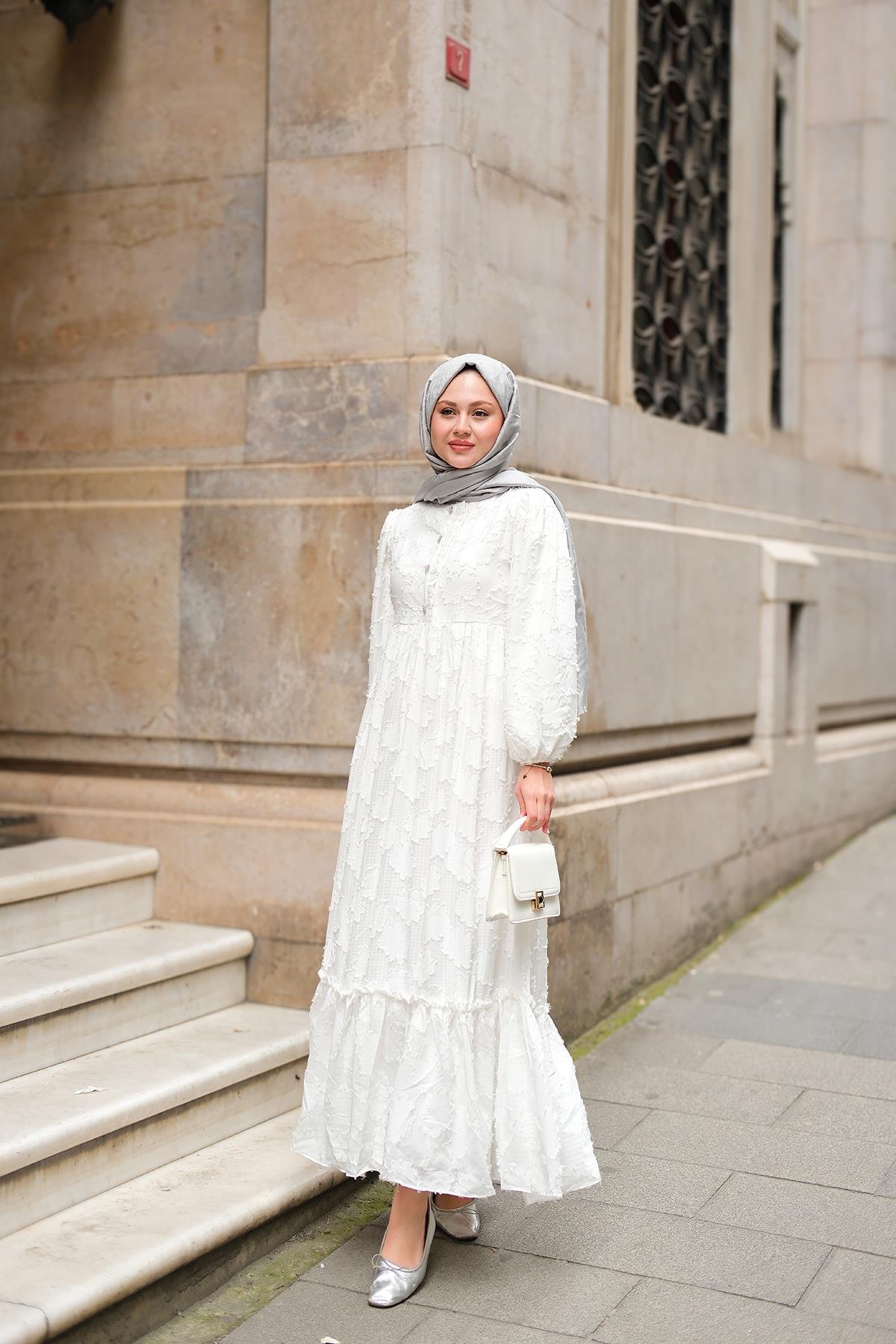 Düğme Detay Bisiklet Yaka Elbise Beyaz