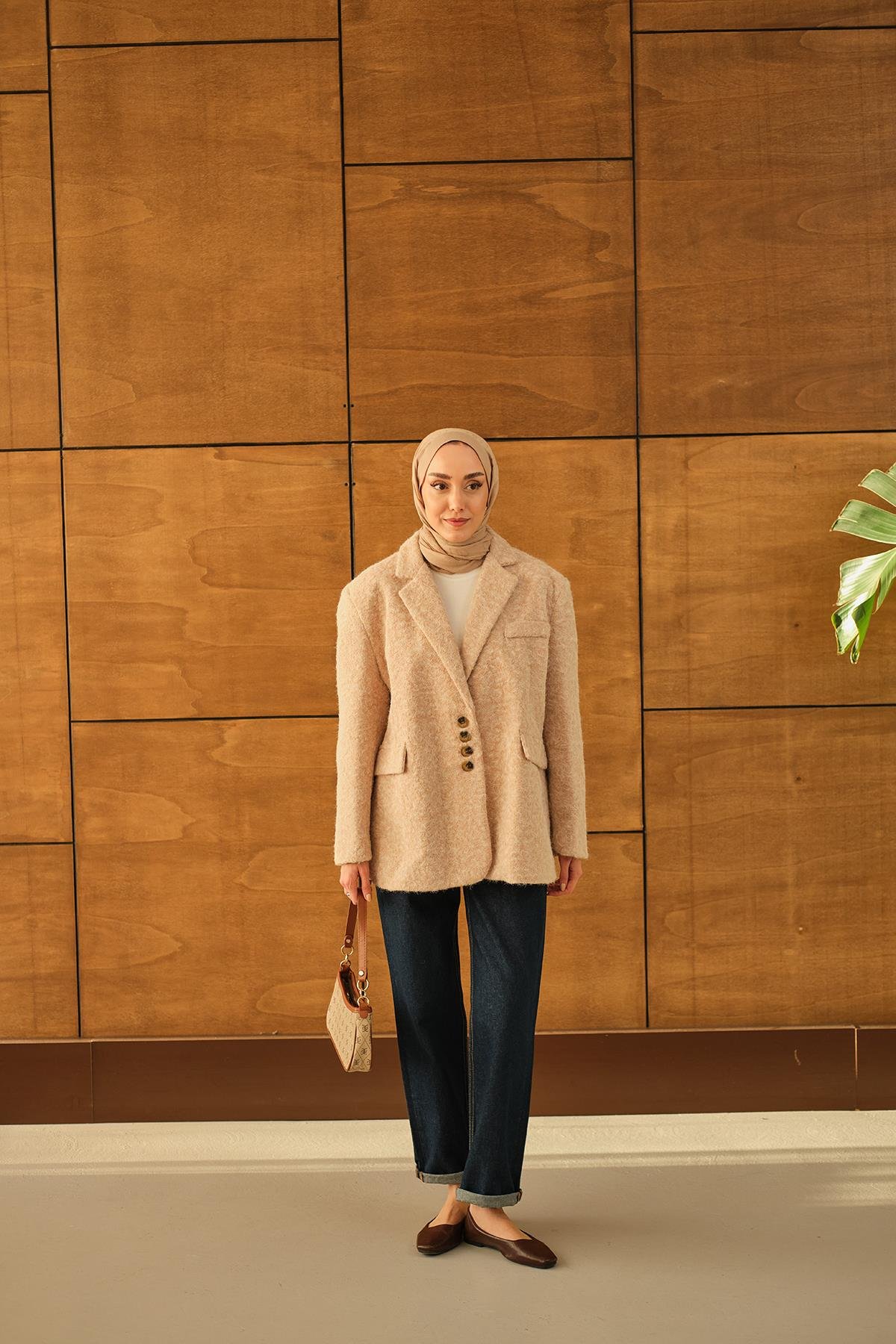 Düğme Detay Kırçıllı Ceket Krem