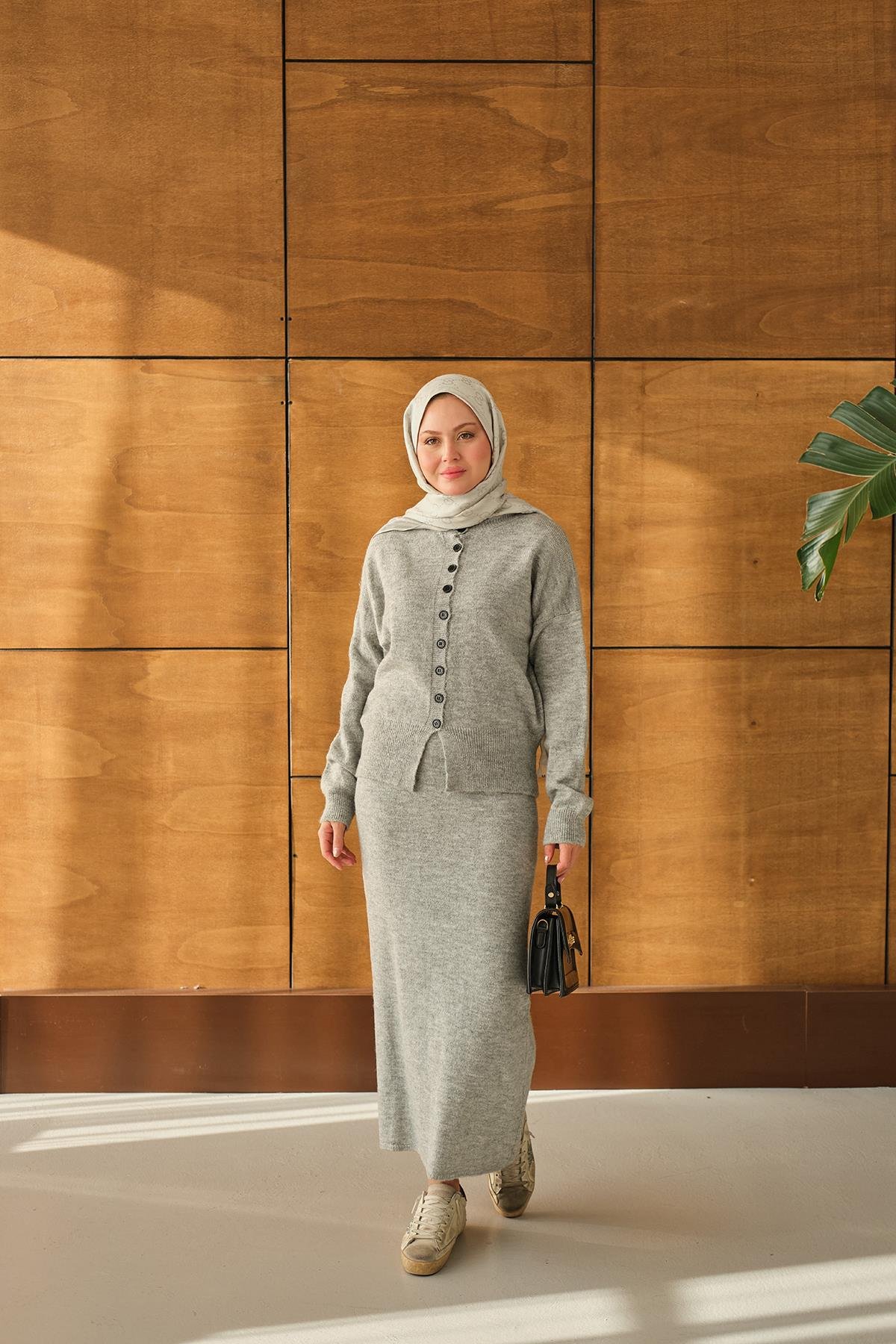 Düğme Detaylı Etekli İkili Takım Gri