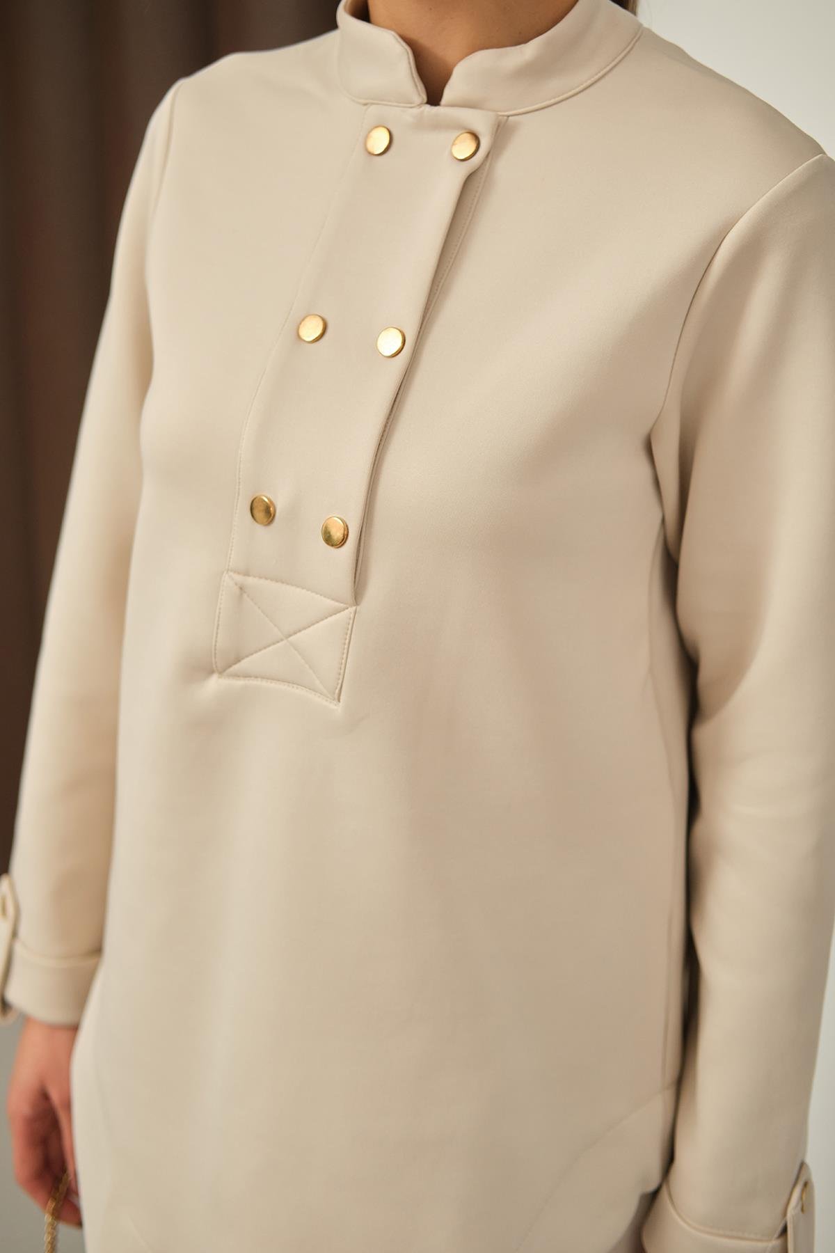 Düğme Detaylı Oval Kesim İkili Takım Krem