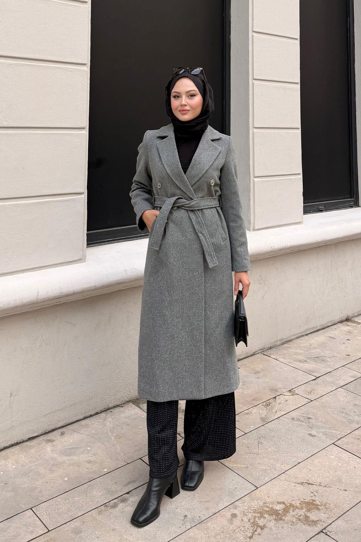 Düğme Ve Bel Bağlamalı Ara Boy Kaşe Kaban Füme