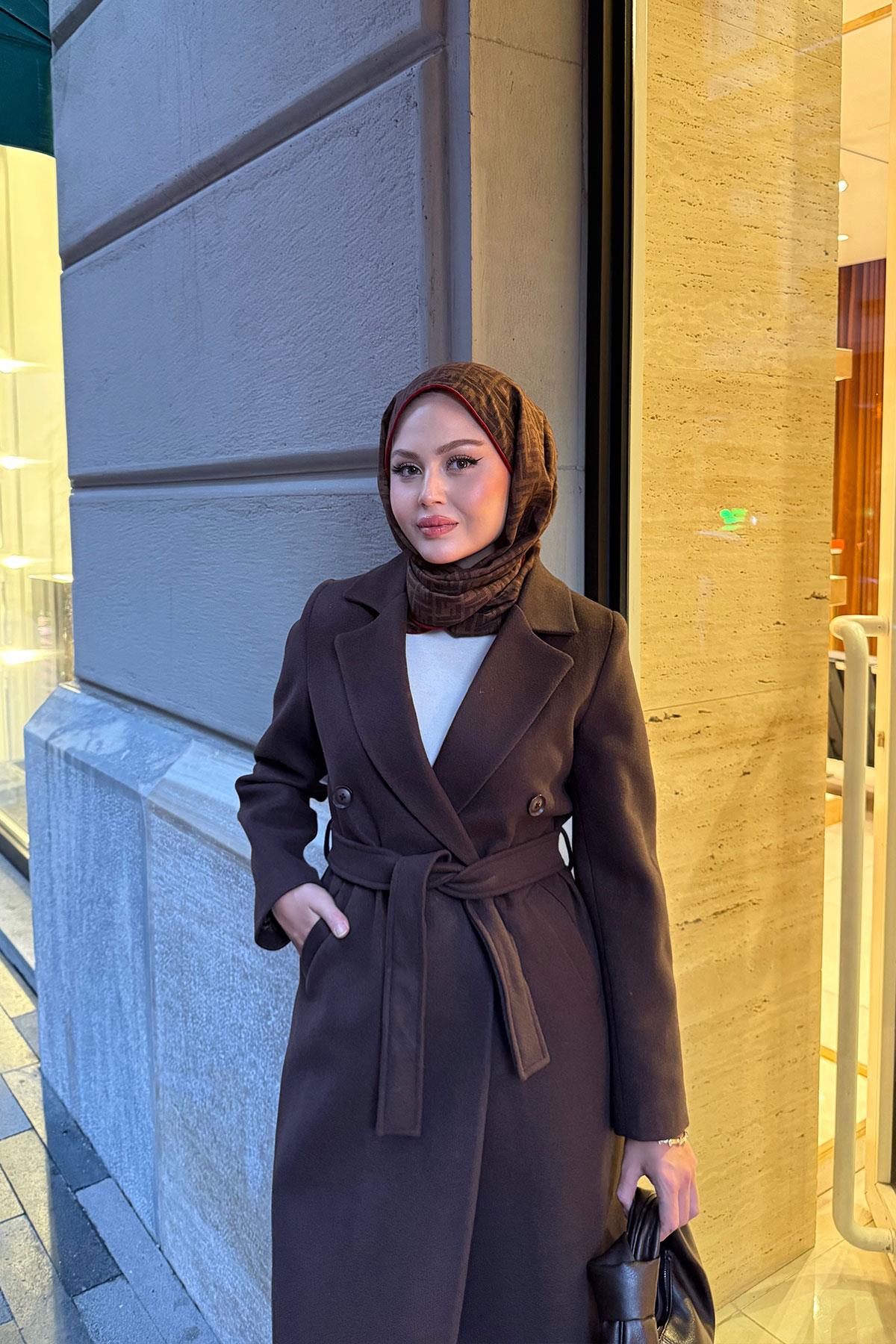 Düğme Ve Bel Bağlamalı Ara Boy Kaşe Kaban Kahverengi