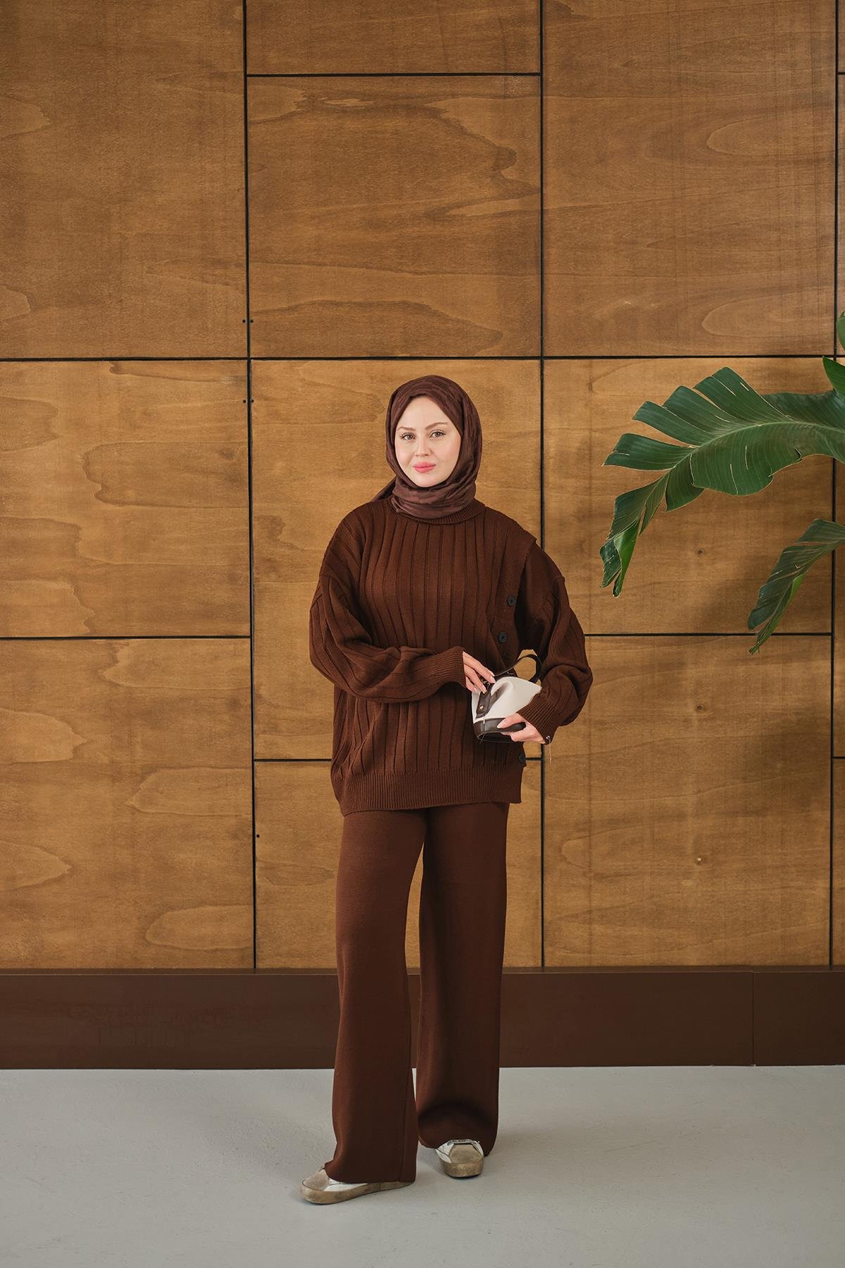 Düğmeli Triko Takım Kahverengi