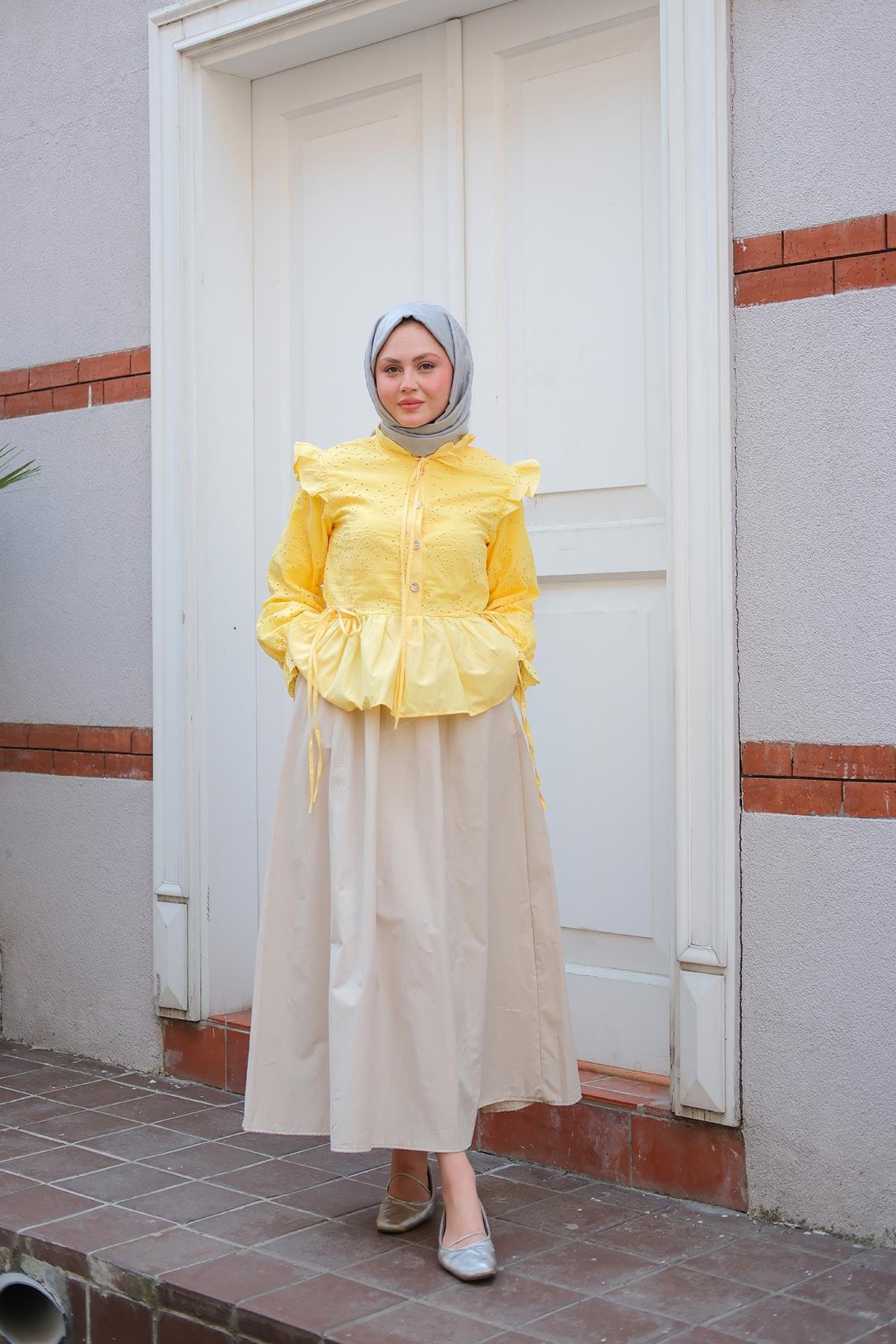 Eteği Pileli Gömlek Sarı