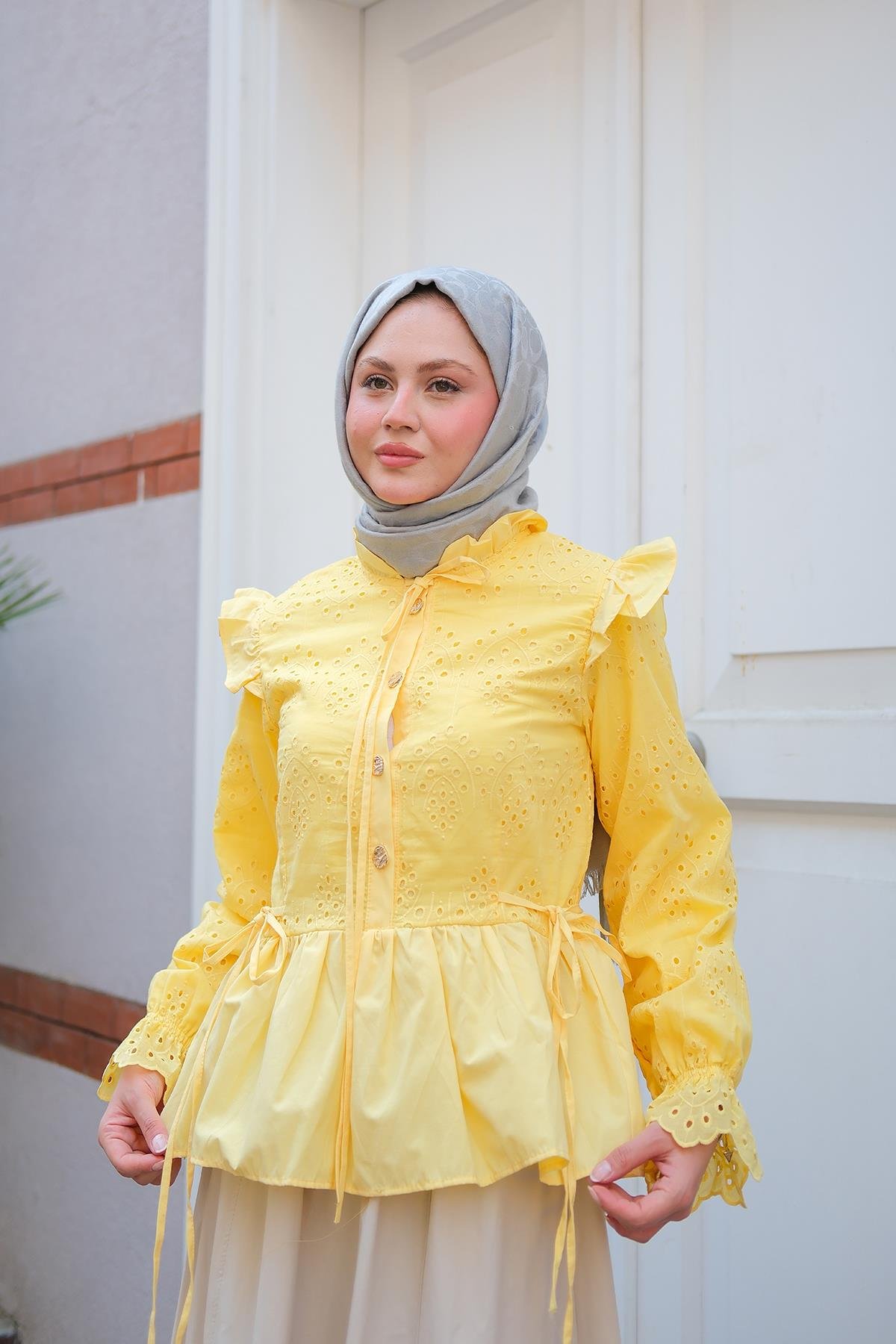 Eteği Pileli Gömlek Sarı