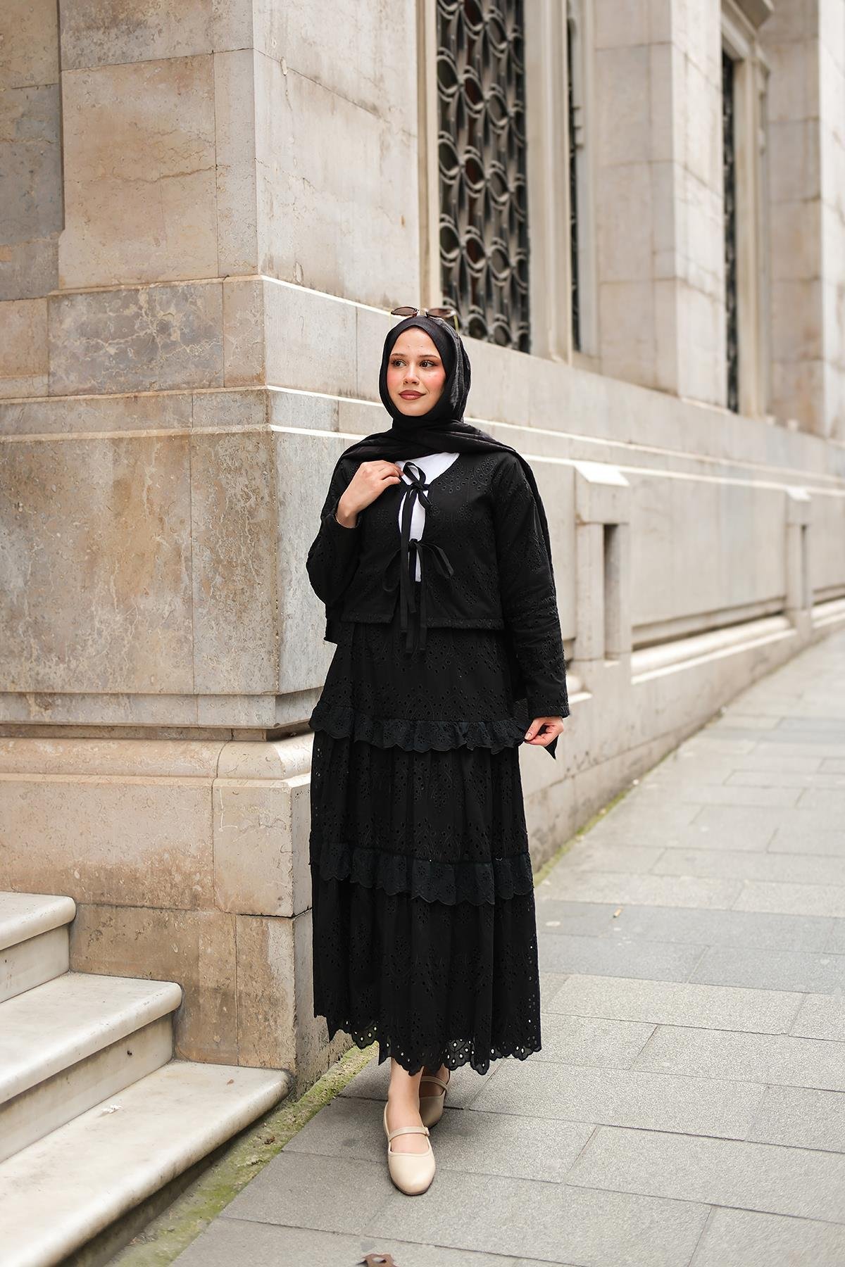 Eteği Volanlı Takım Siyah