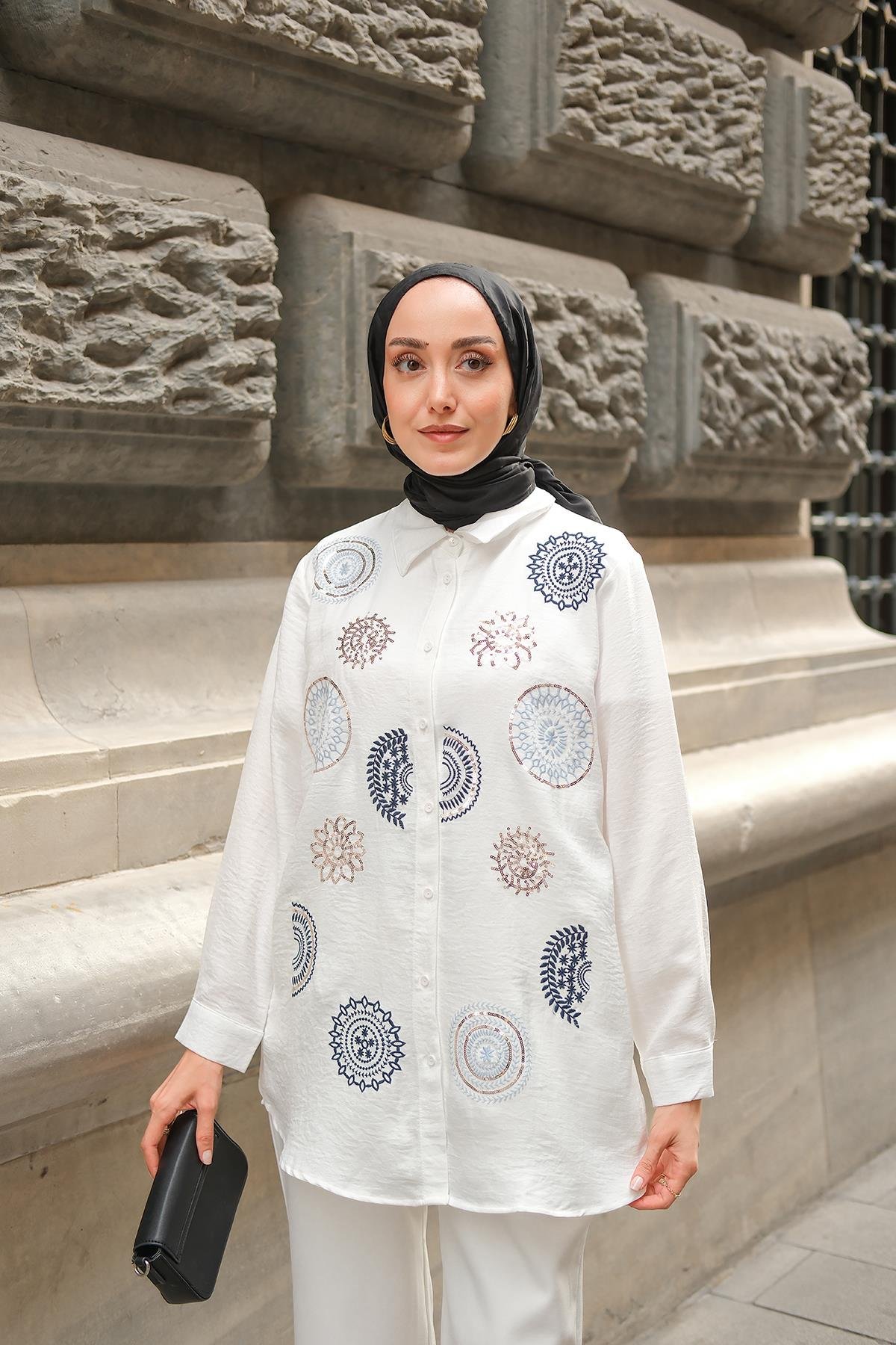 Etnik Pul Nakış İşlemeli Gömlek Beyaz
