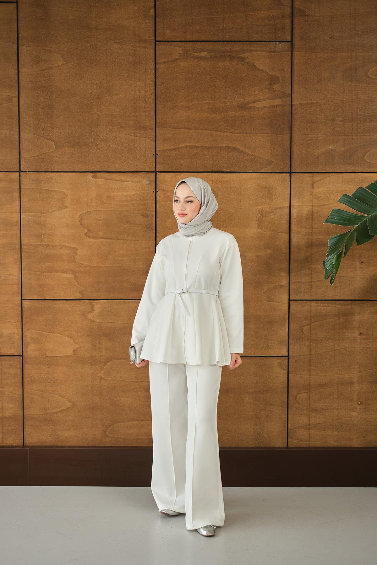 Femuarlı Scuba Takım Ekru