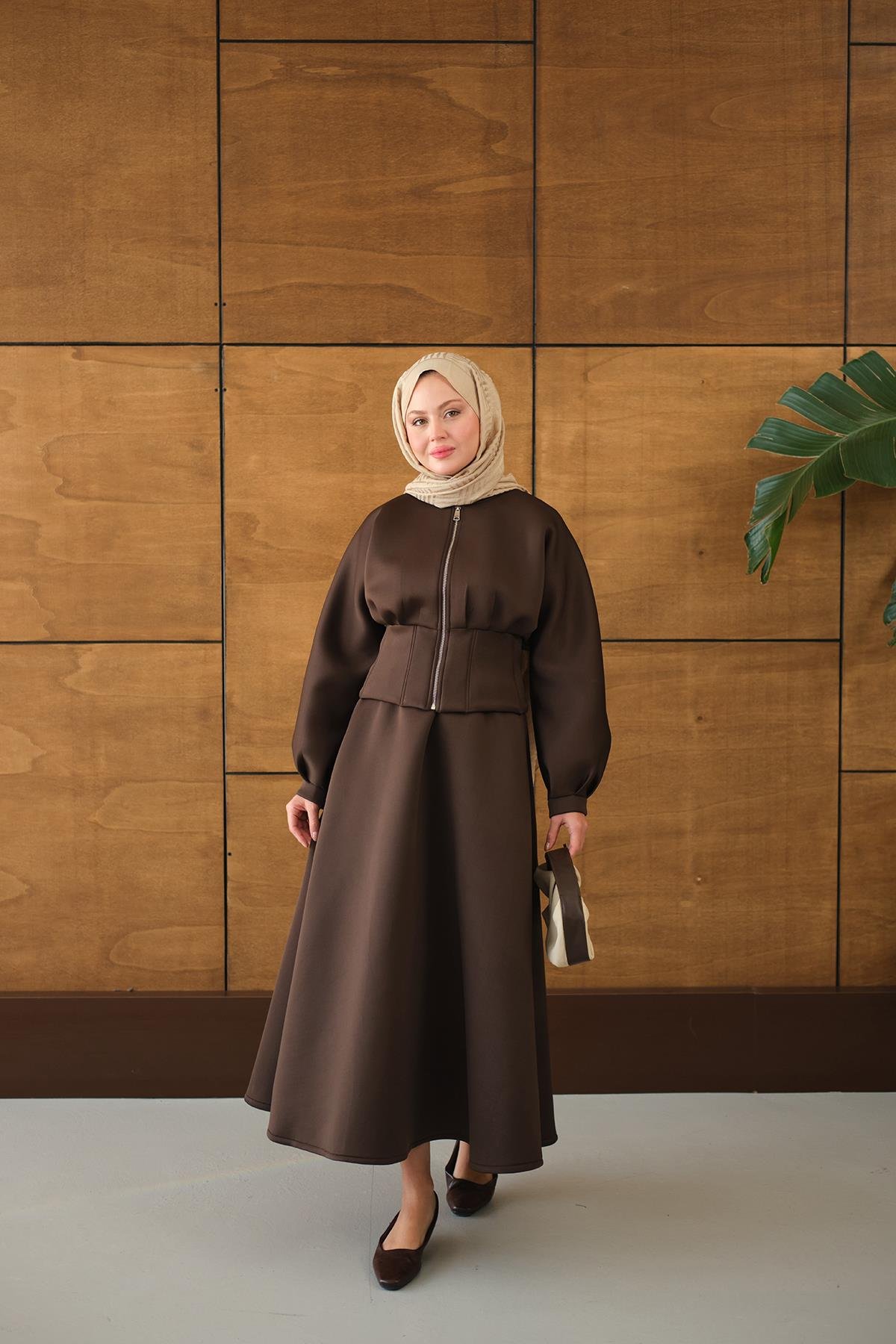 Fermuarlı Etekli Takım Kahverengi