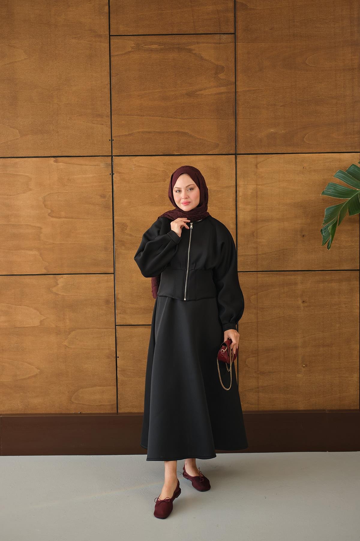 Fermuarlı Etekli Takım Siyah