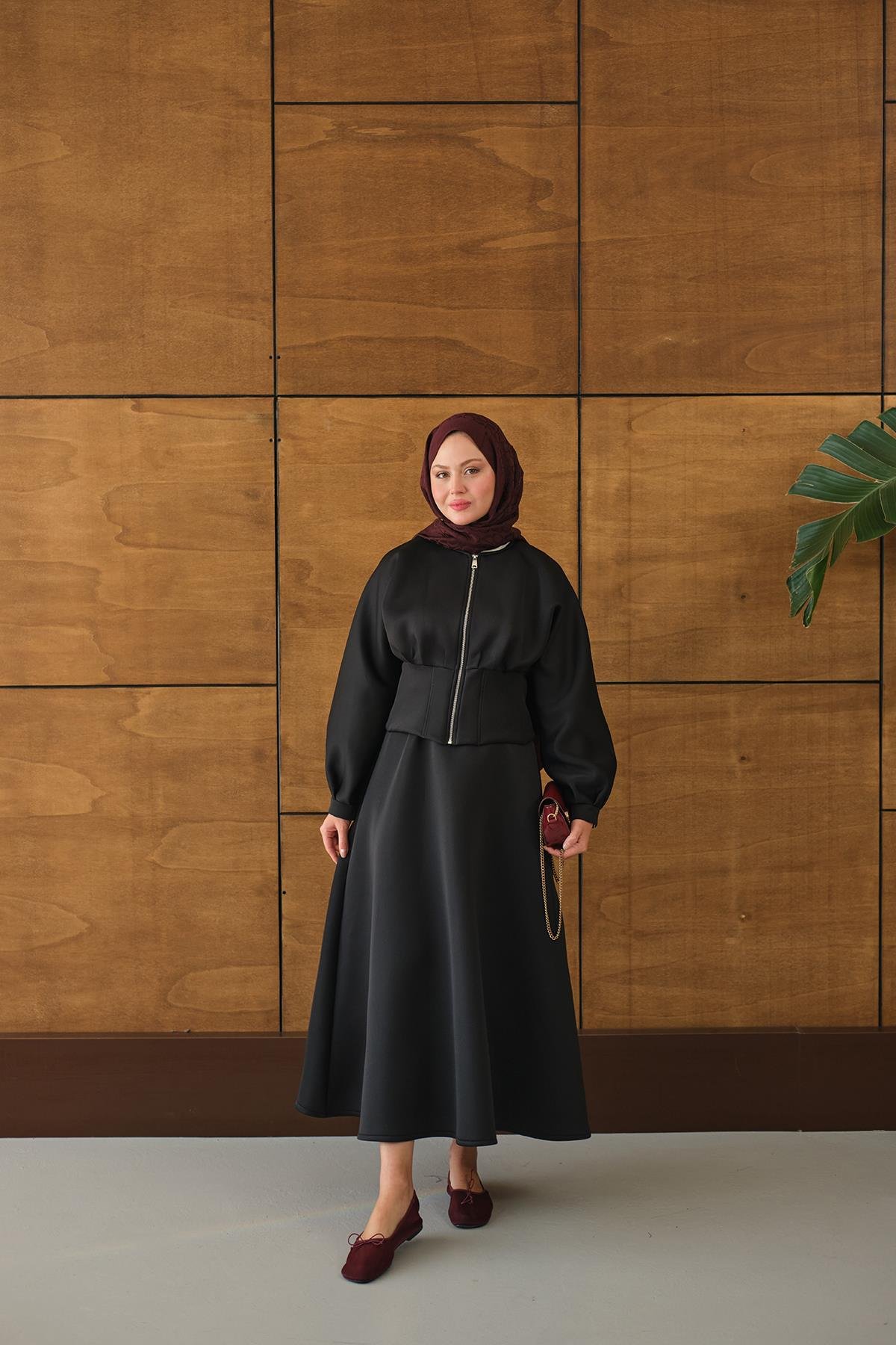 Fermuarlı Etekli Takım Siyah