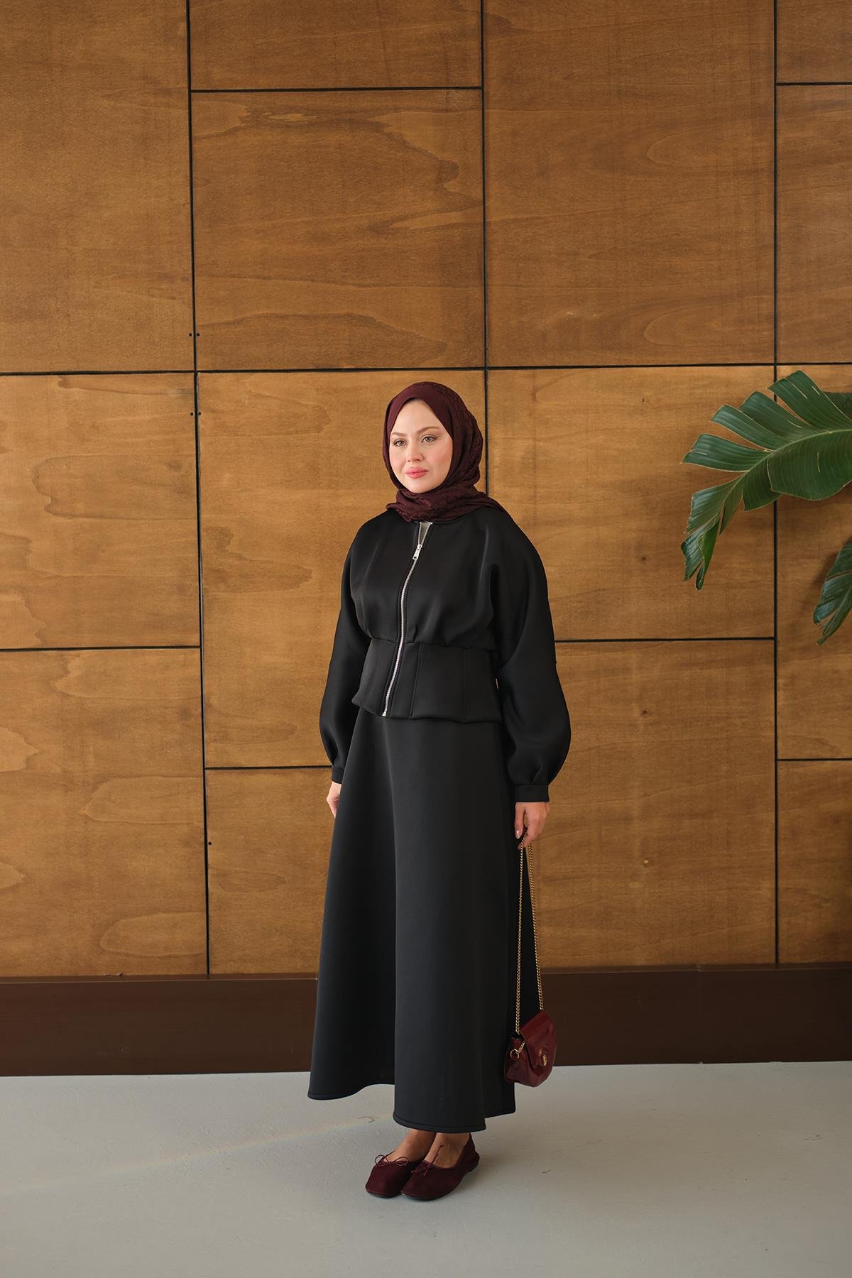 Fermuarlı Etekli Takım Siyah