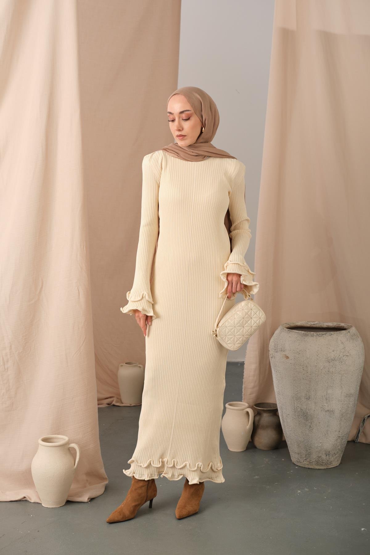 Fırfır Detay Elbise Krem