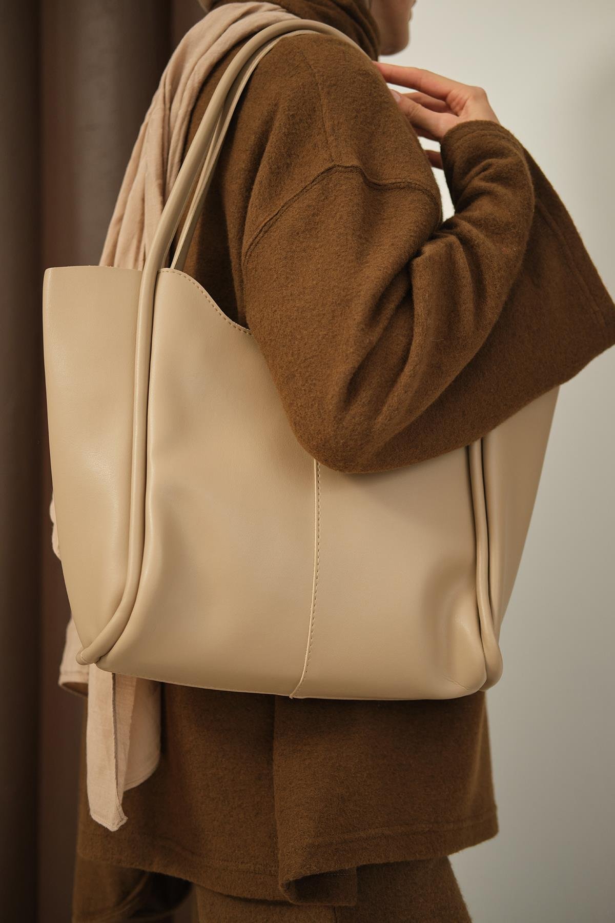 Fularlı Çanta Vizon