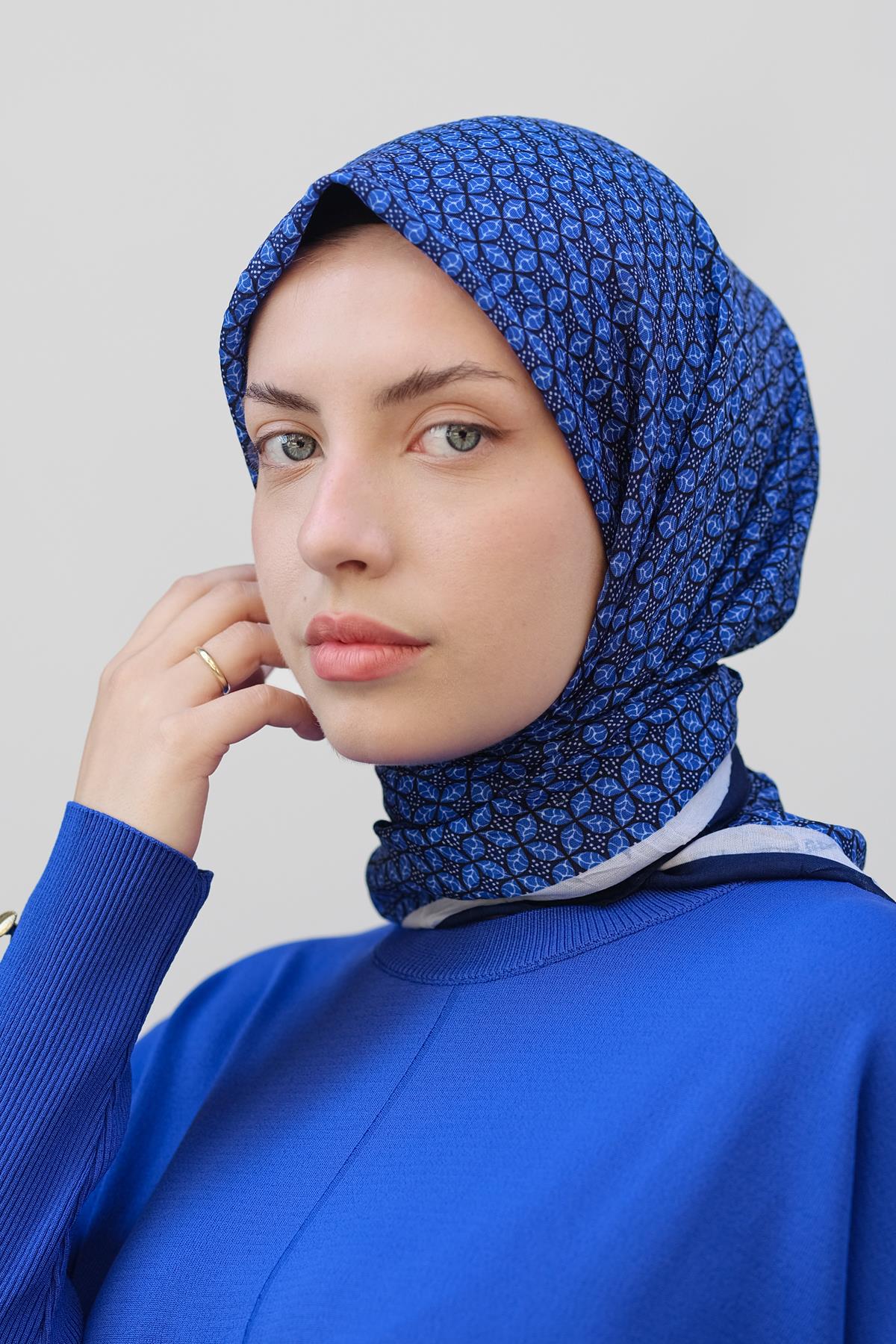 Geometrik Desen Eşarp  Lacivert