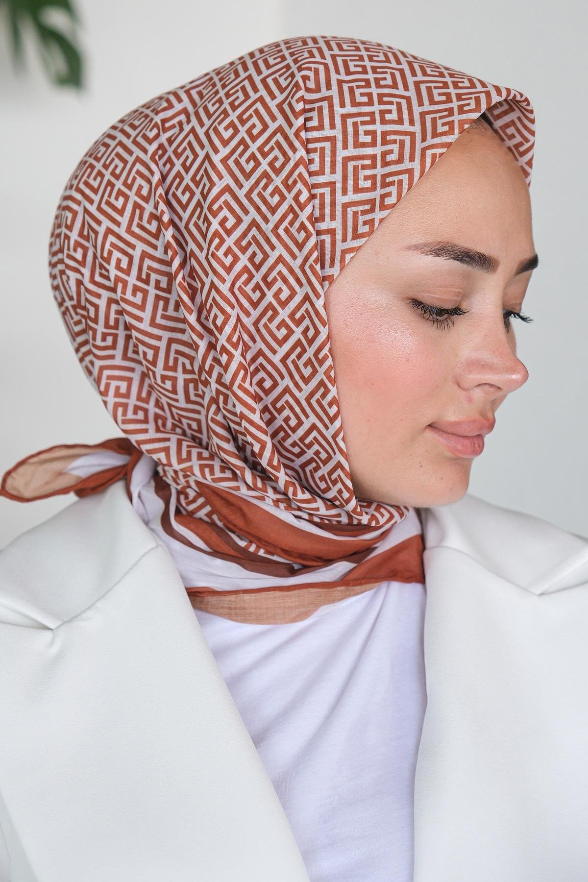 Geometrik Desen Eşarp Taba