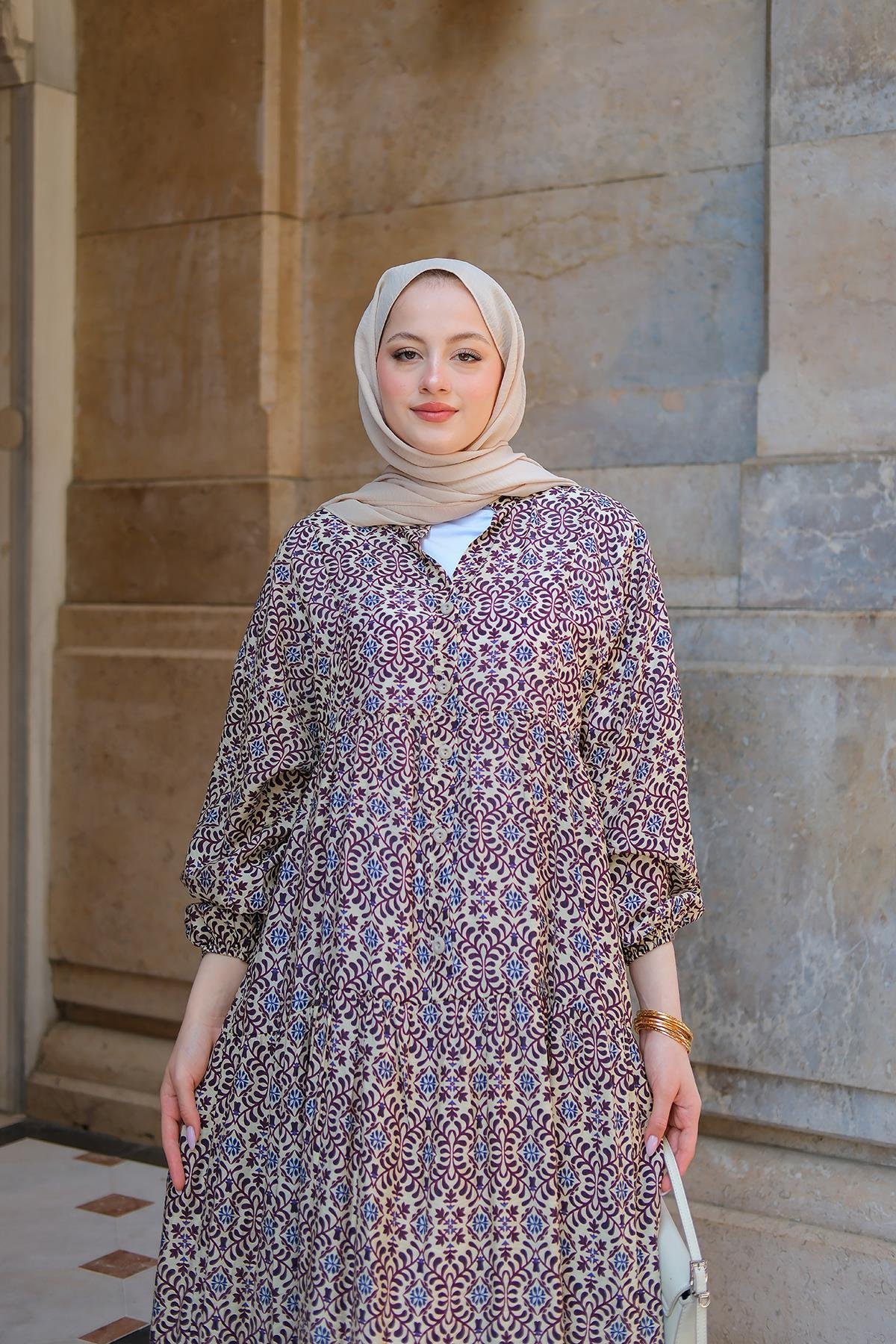 Geometrik Motif Desen Elbise Krem