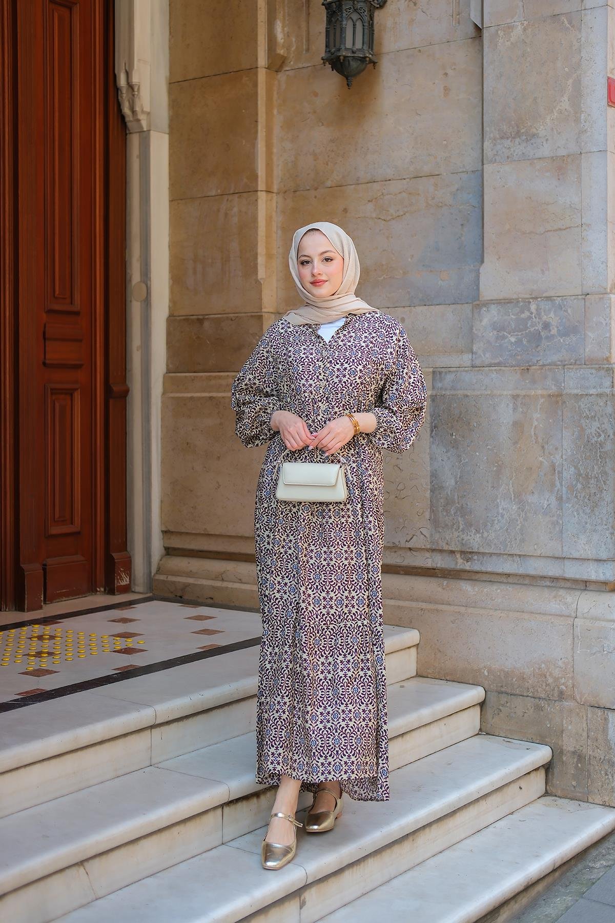 Geometrik Motif Desen Elbise Krem