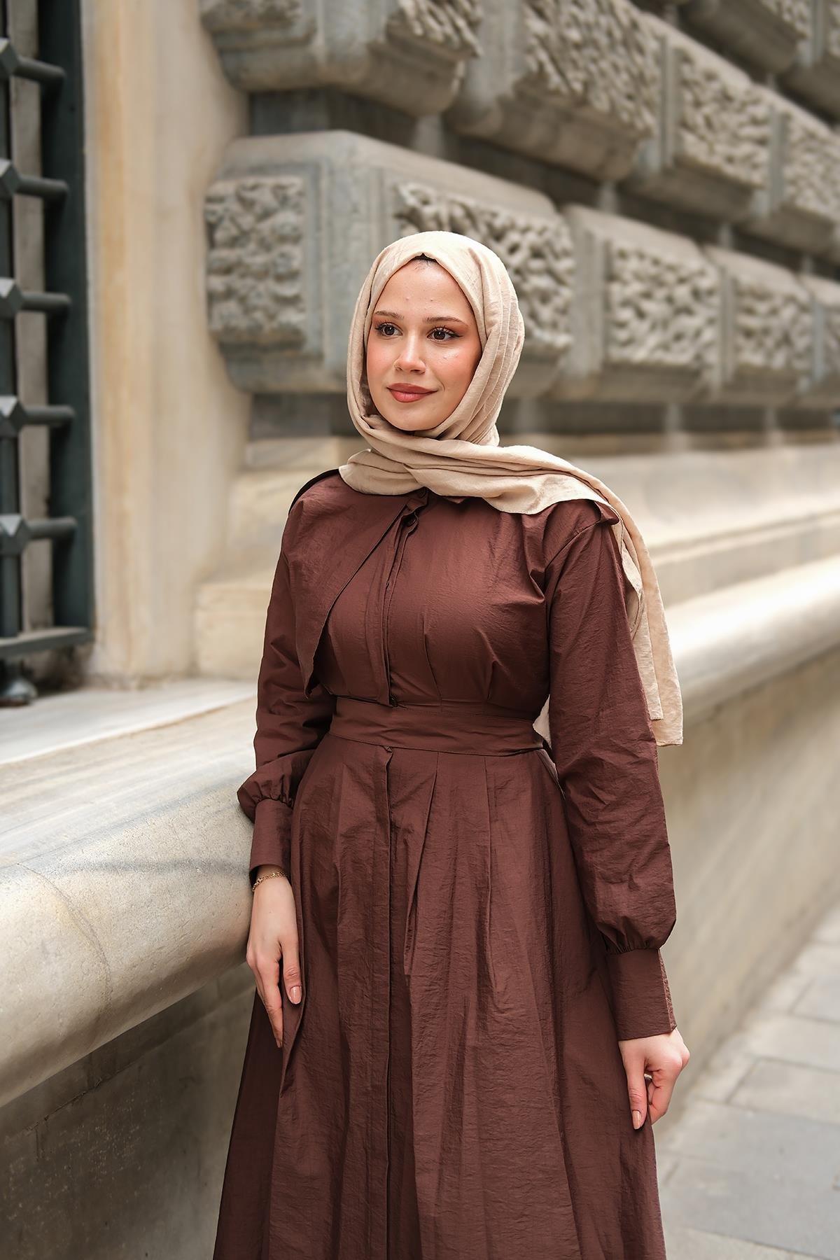 Gizli Düğmeli Apolet Detay Elbise Kahverengi