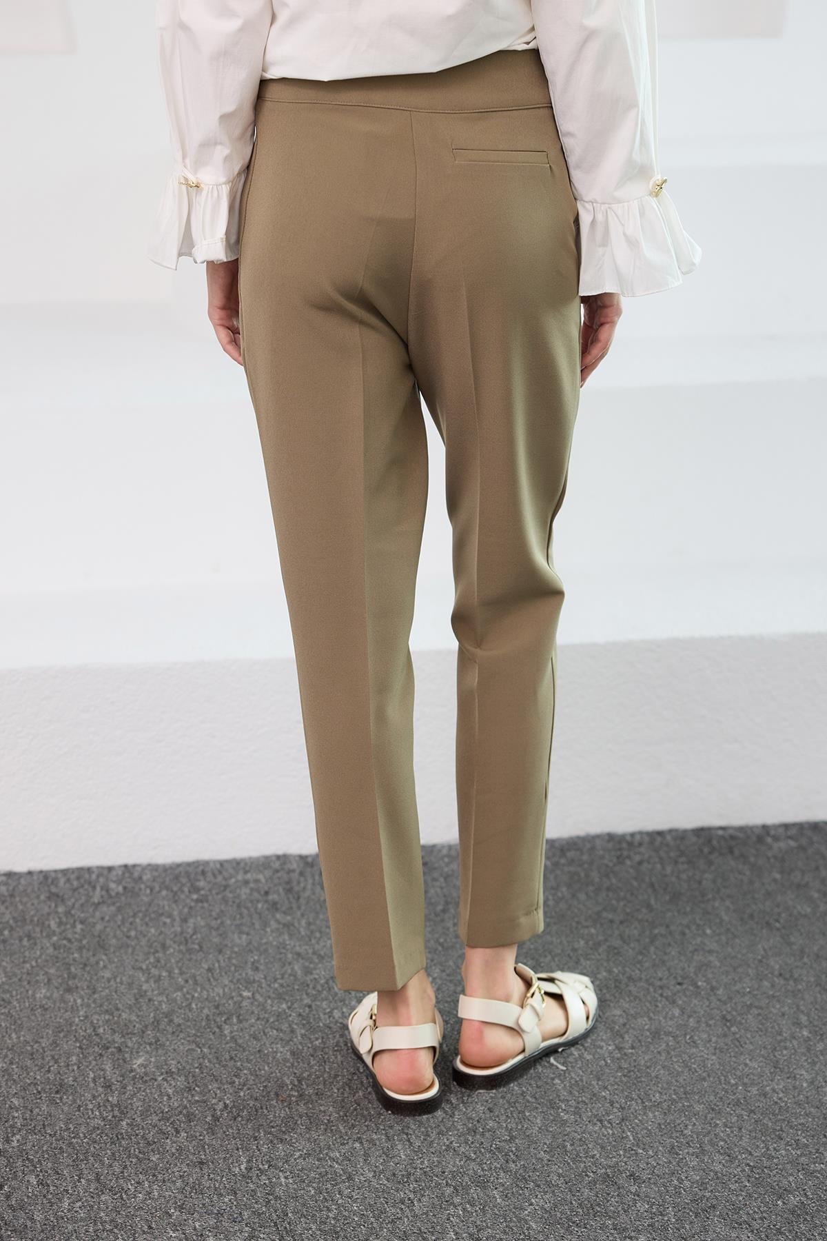 Gizli Fermuar Detaylı Kumaş Pantolon Yeşil