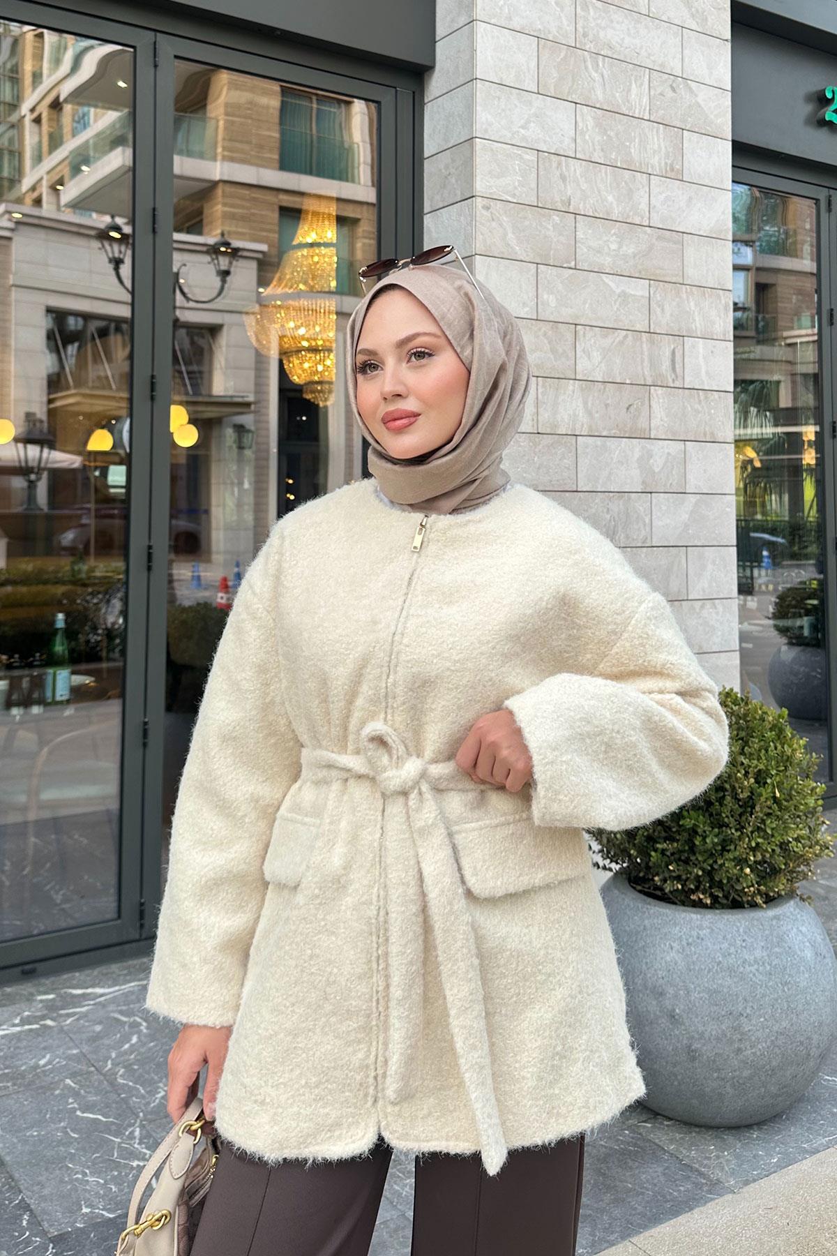 Gizli Fermuarlı Detay Bel Bağlamalı Ceket Krem