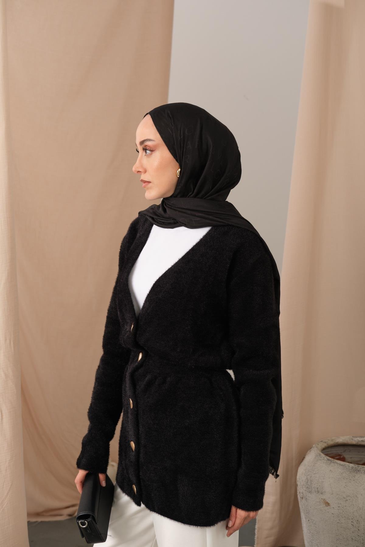 Gold Düğme Detay Hırka Siyah